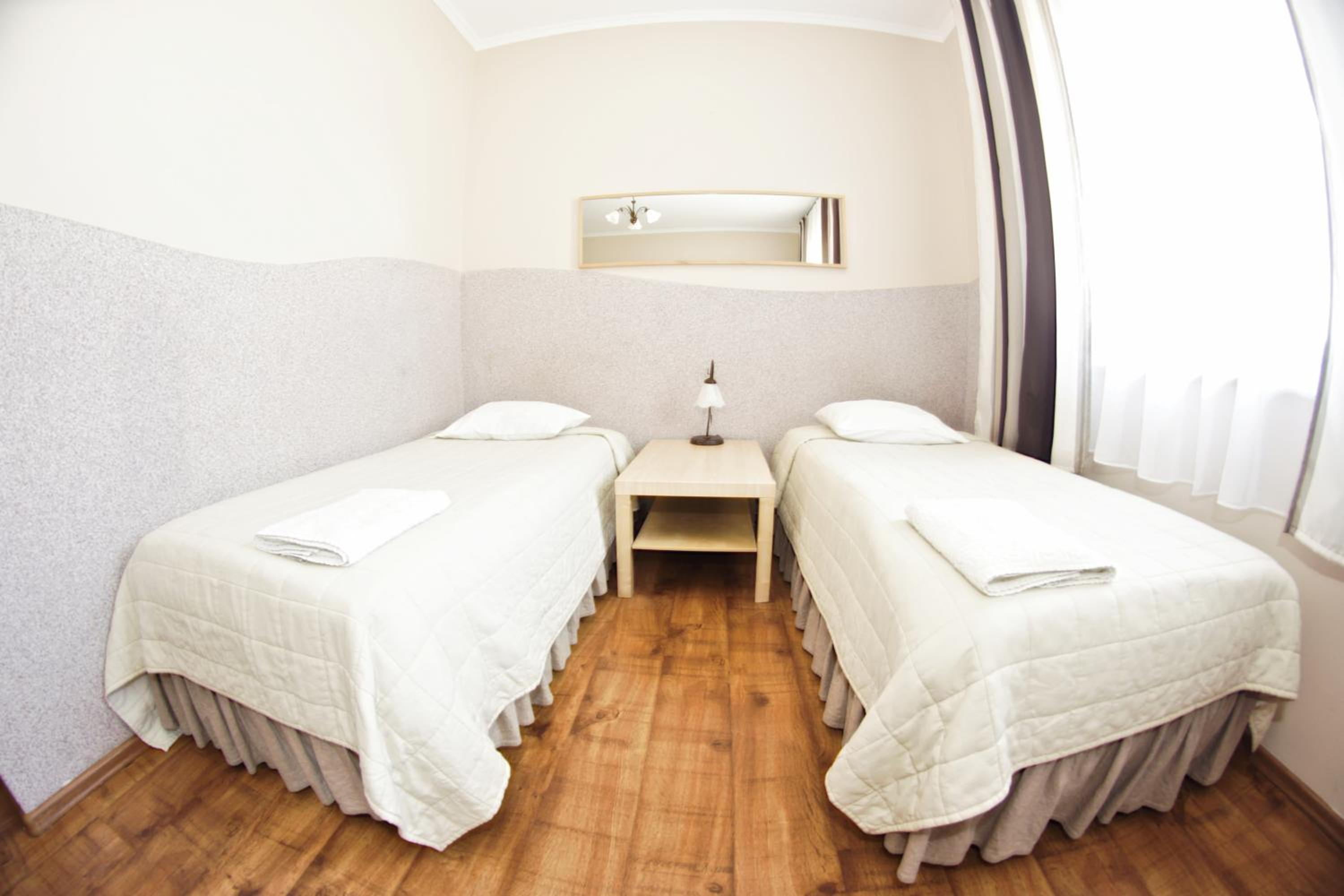 Single Room with Bathroom photo 3