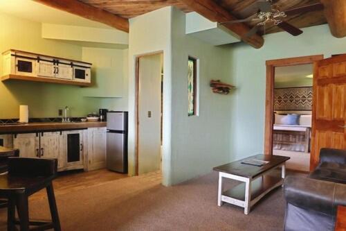 Queen Suite