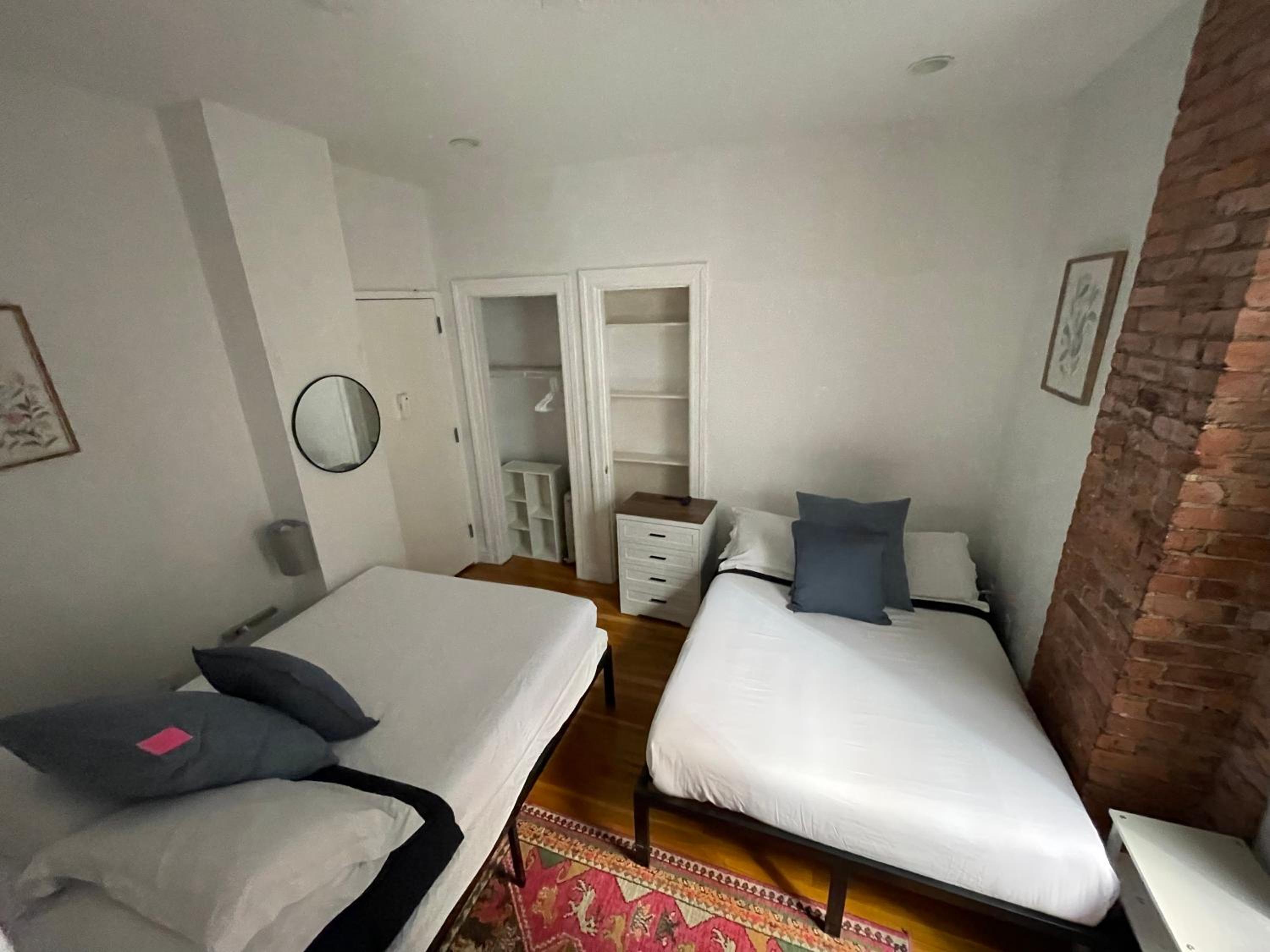 One-Bedroom Apartment - Non-Smoking photo 1