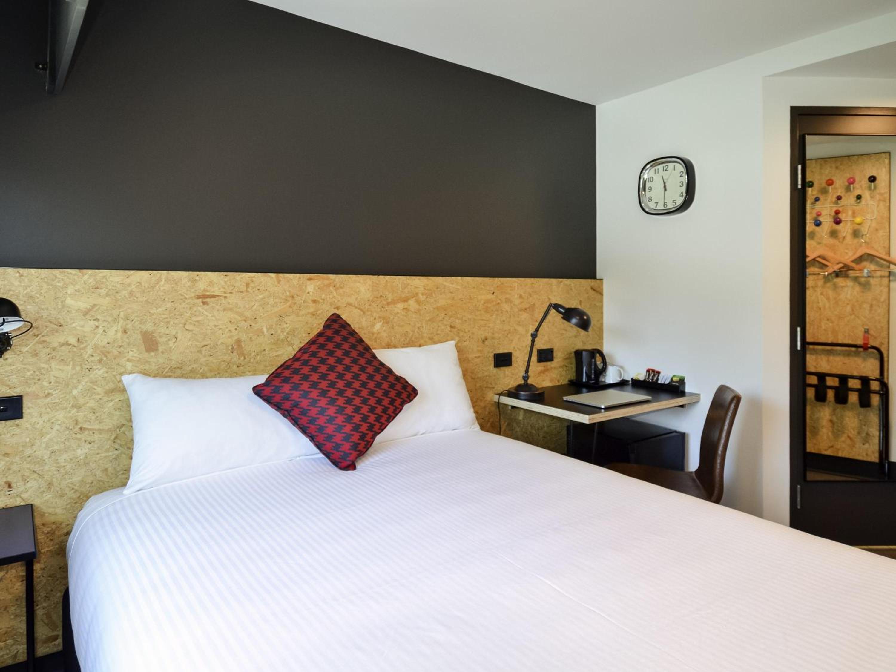 Standard Queen Room - Photo 1