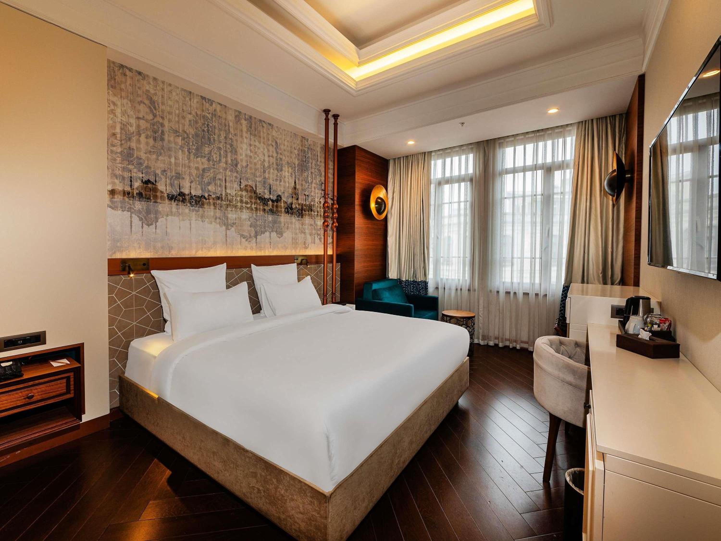 Deluxe King Room with Sofa Bed