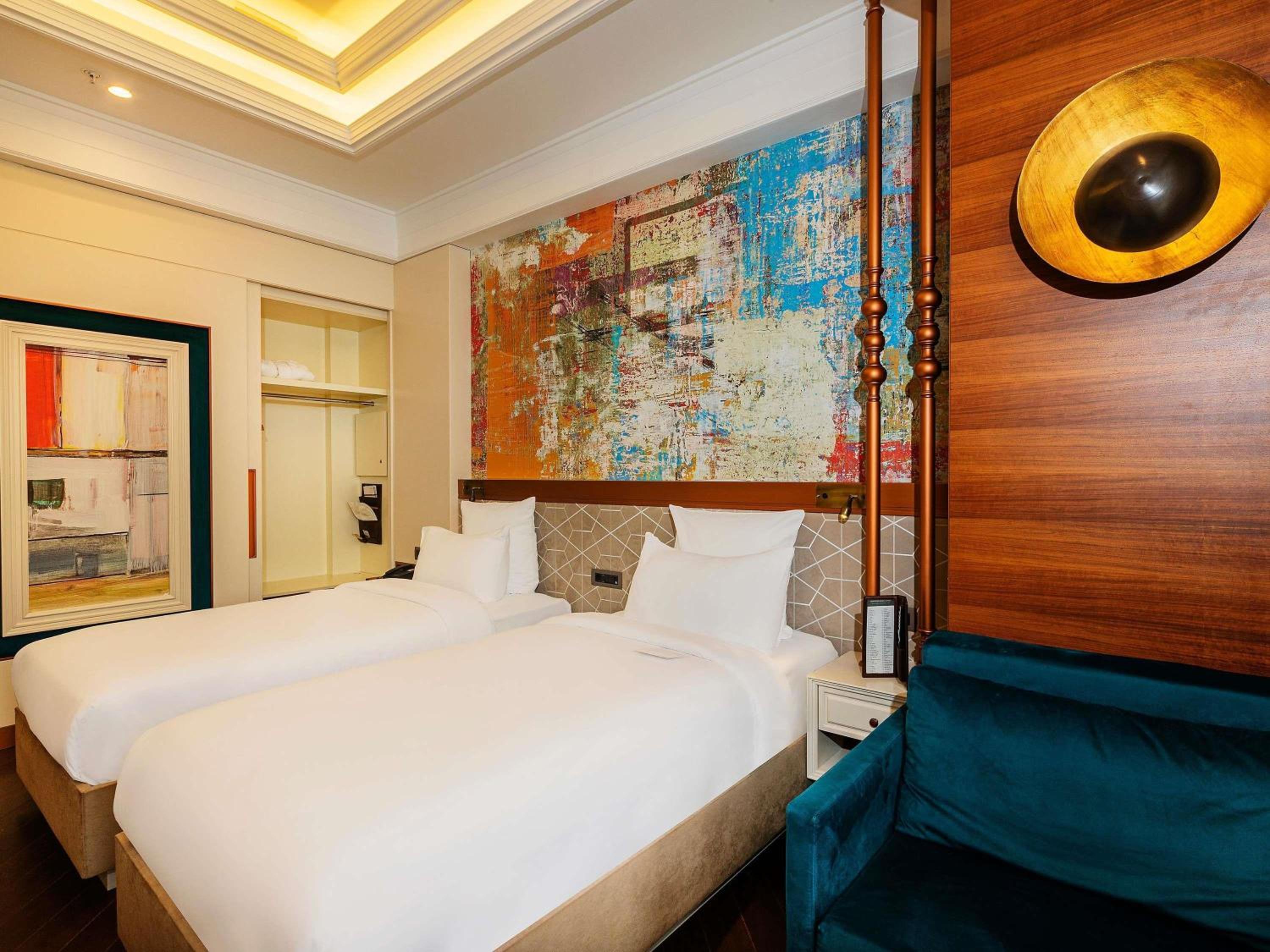 Deluxe Twin Room with Sofa bed