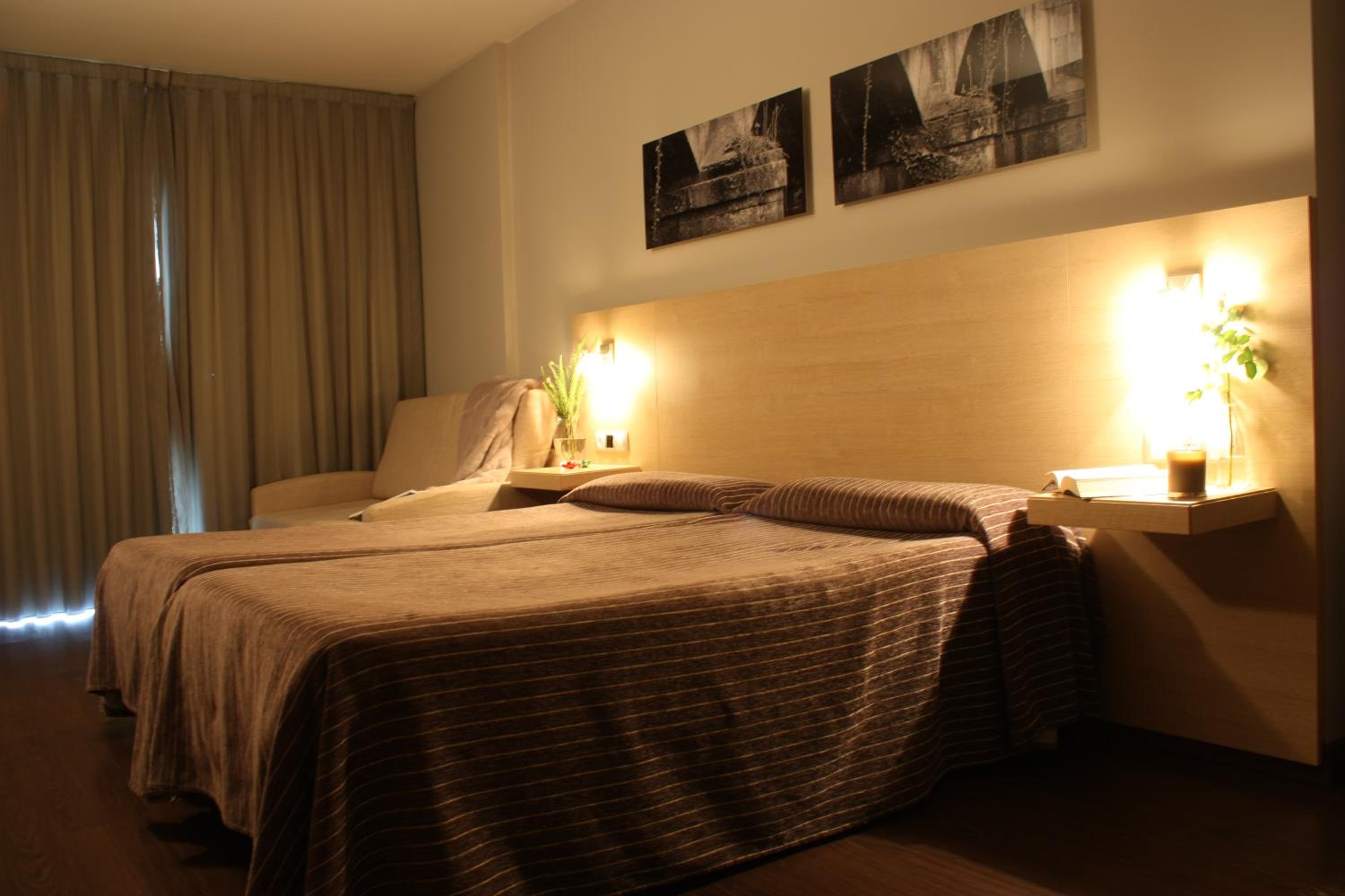 Double or Twin Room photo 2