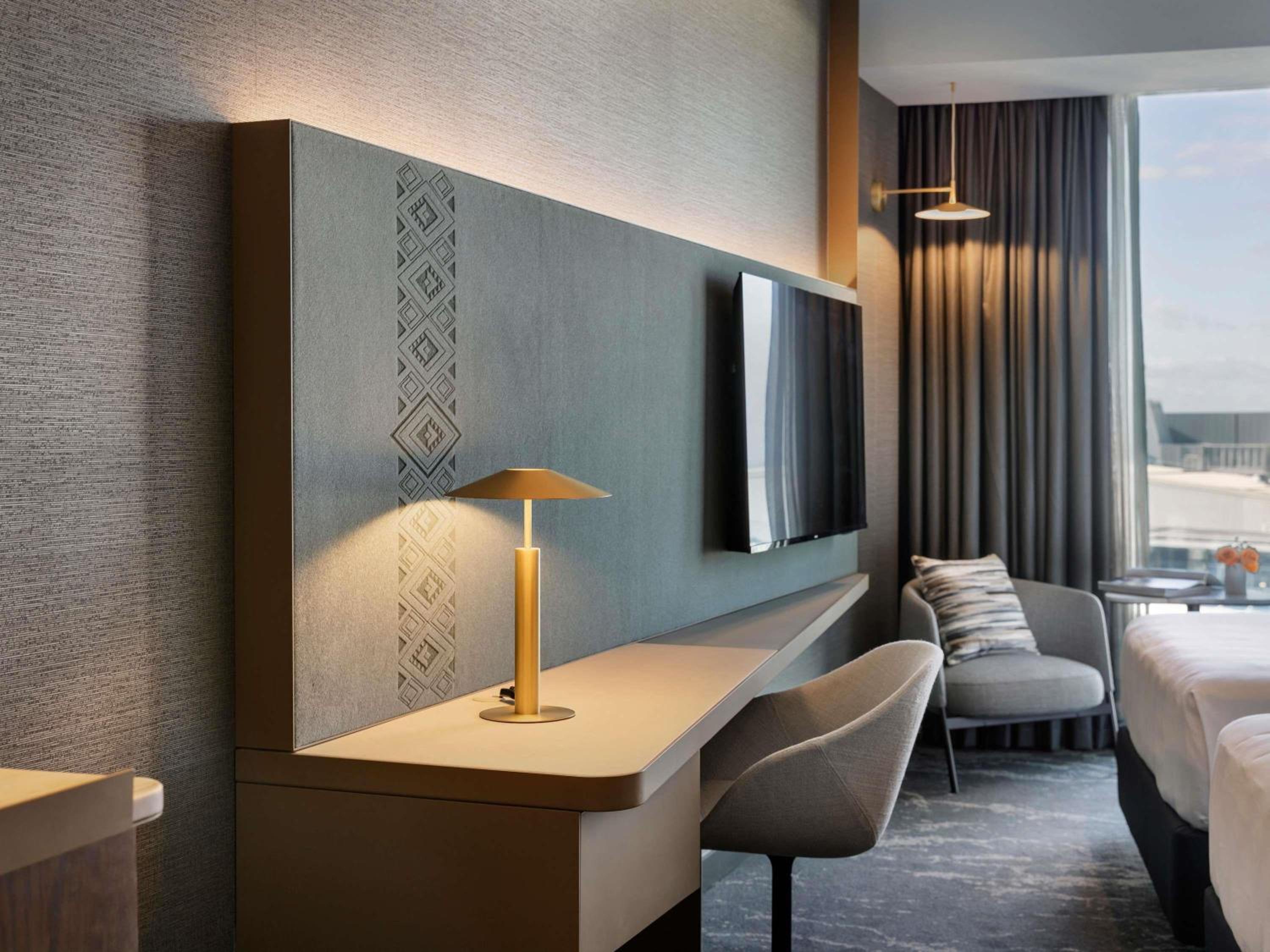 Executive Room with Two Queen Beds - Photo 1