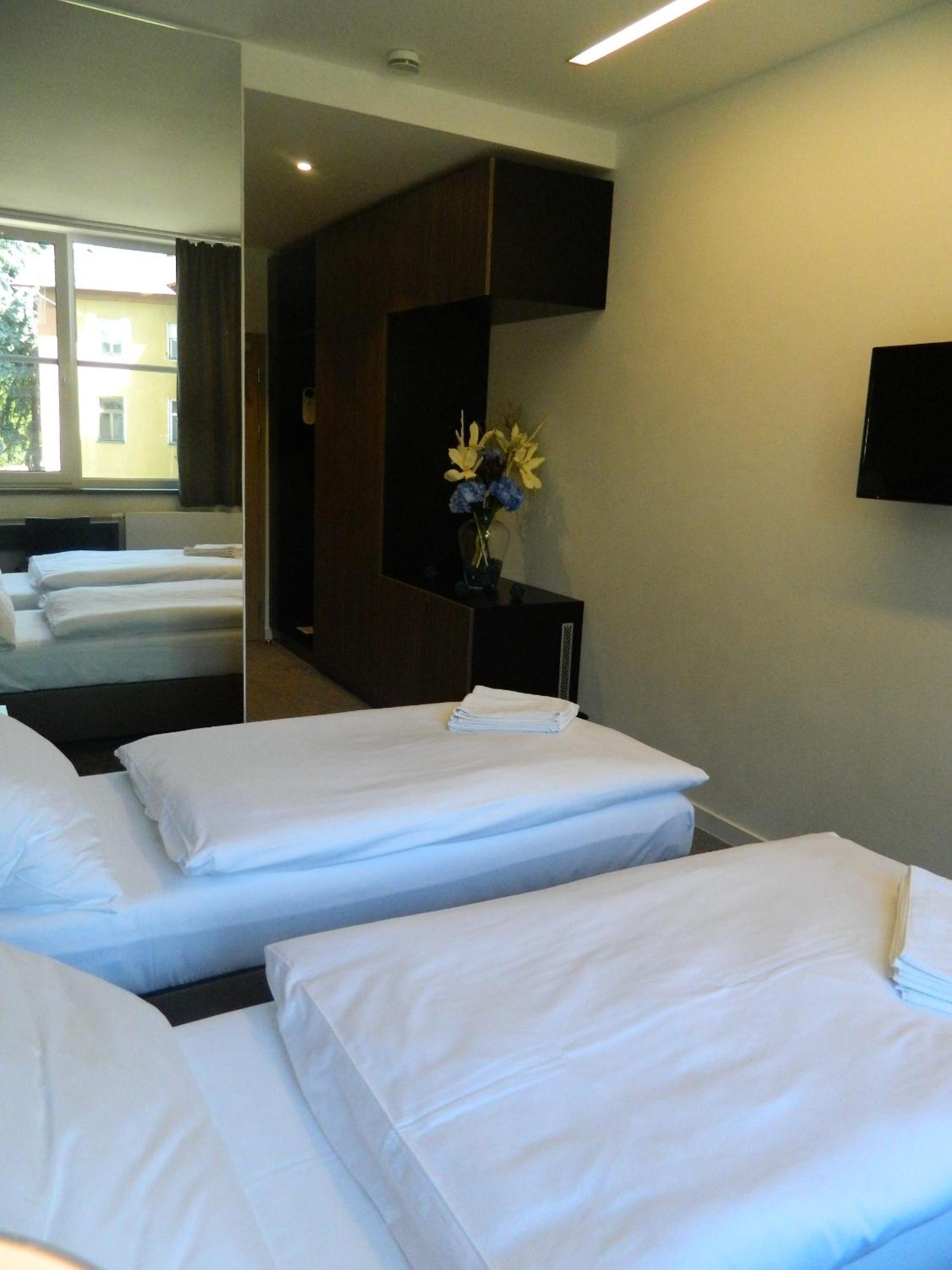 Standard Double or Twin Room photo 3