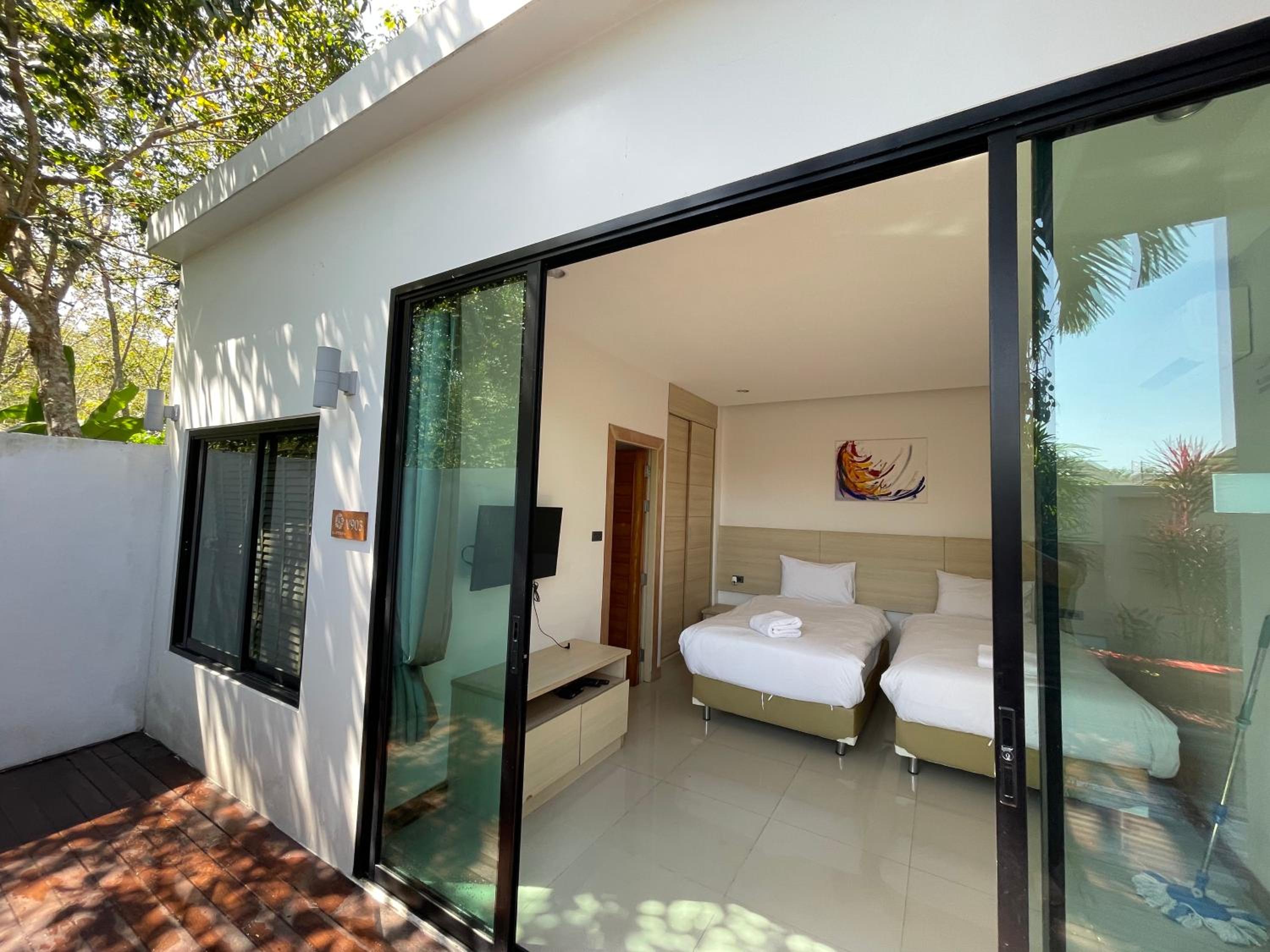 Three-Bedroom Villa photo 3