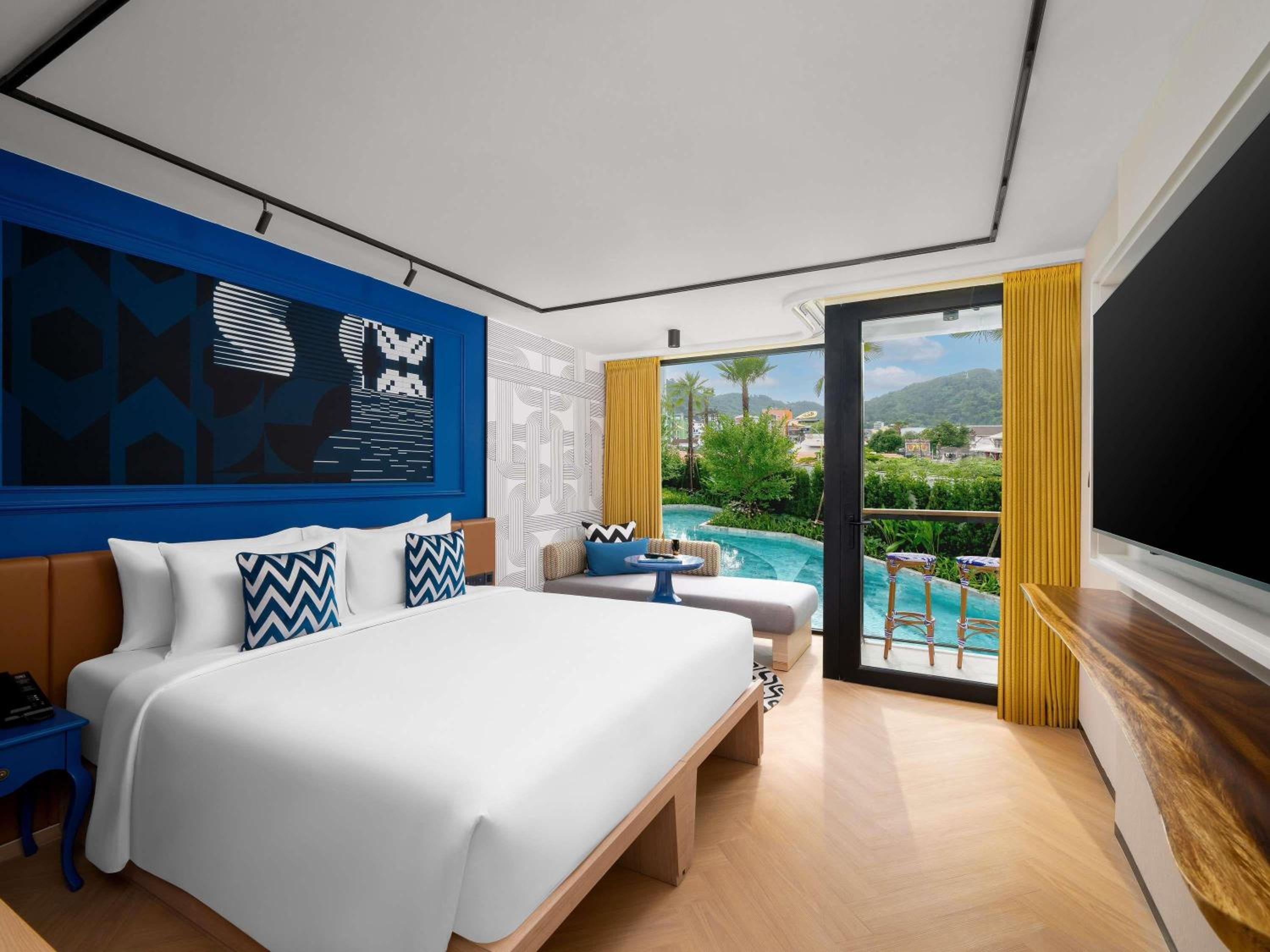TRIBE King Room with Pool View