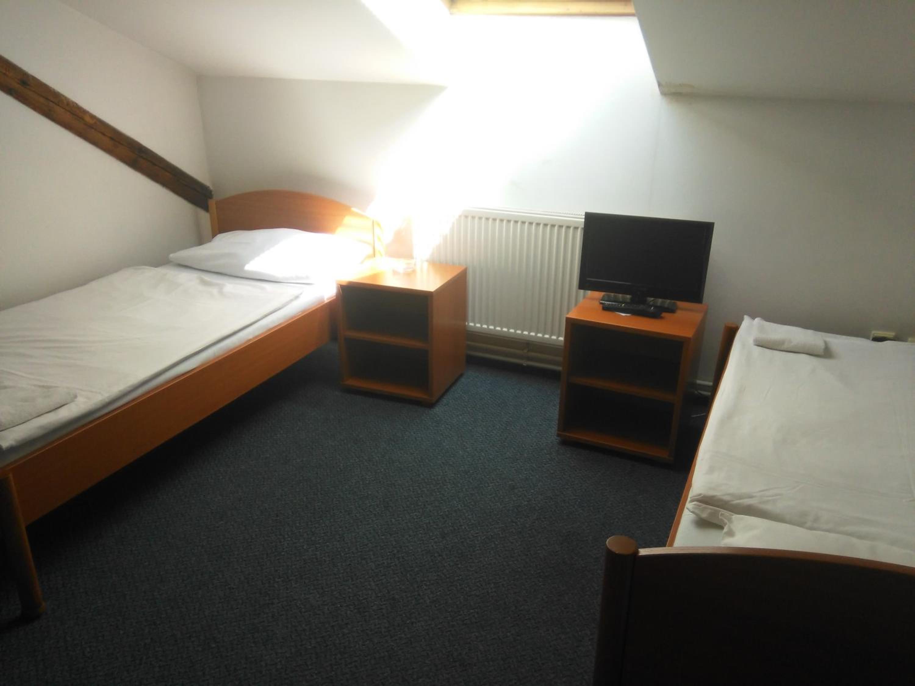 Triple Room with Shared Bathroom photo 3