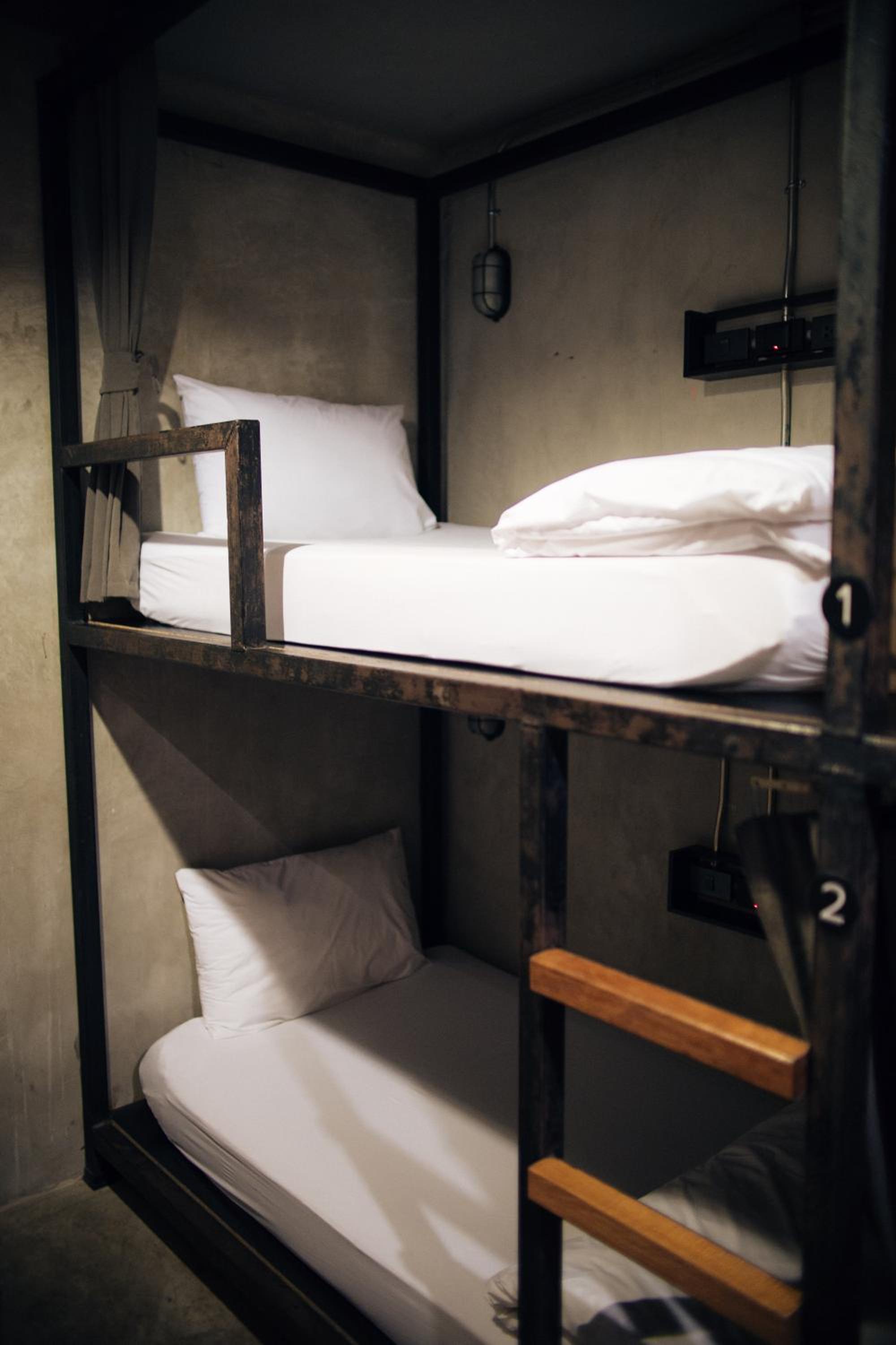 Bunk Bed in 8-Bed Mixed Dormitory Room photo 2