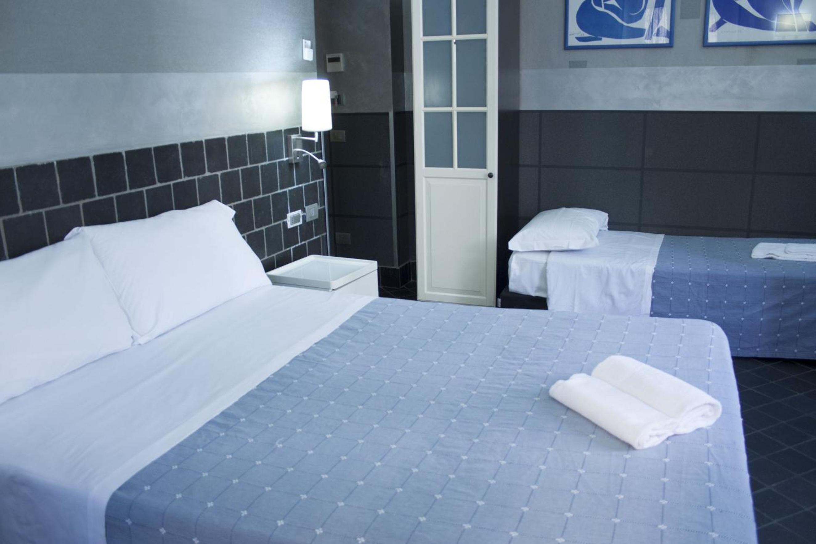 Triple Room photo 2