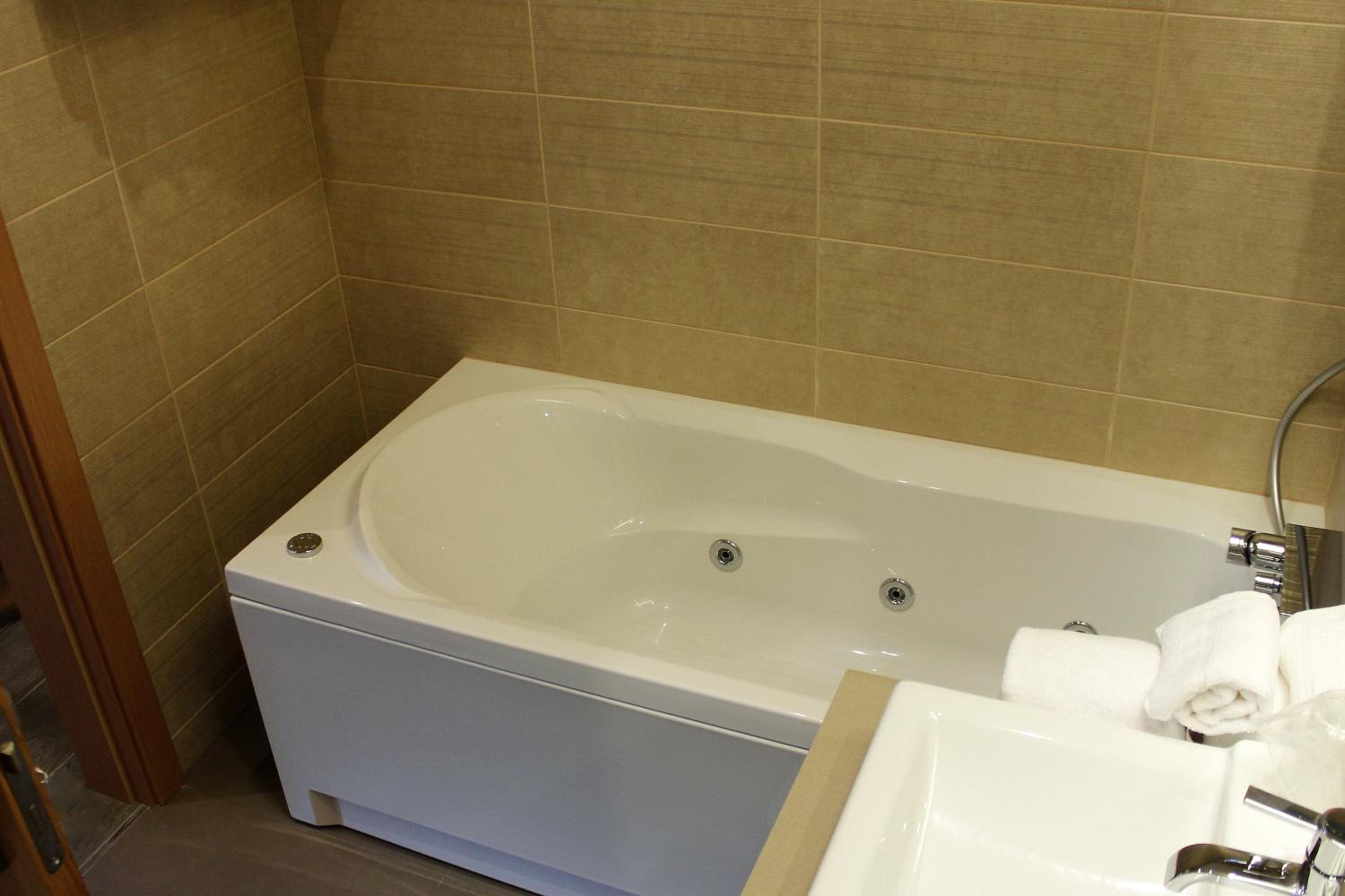 One-Bedroom Apartment - Photo 23