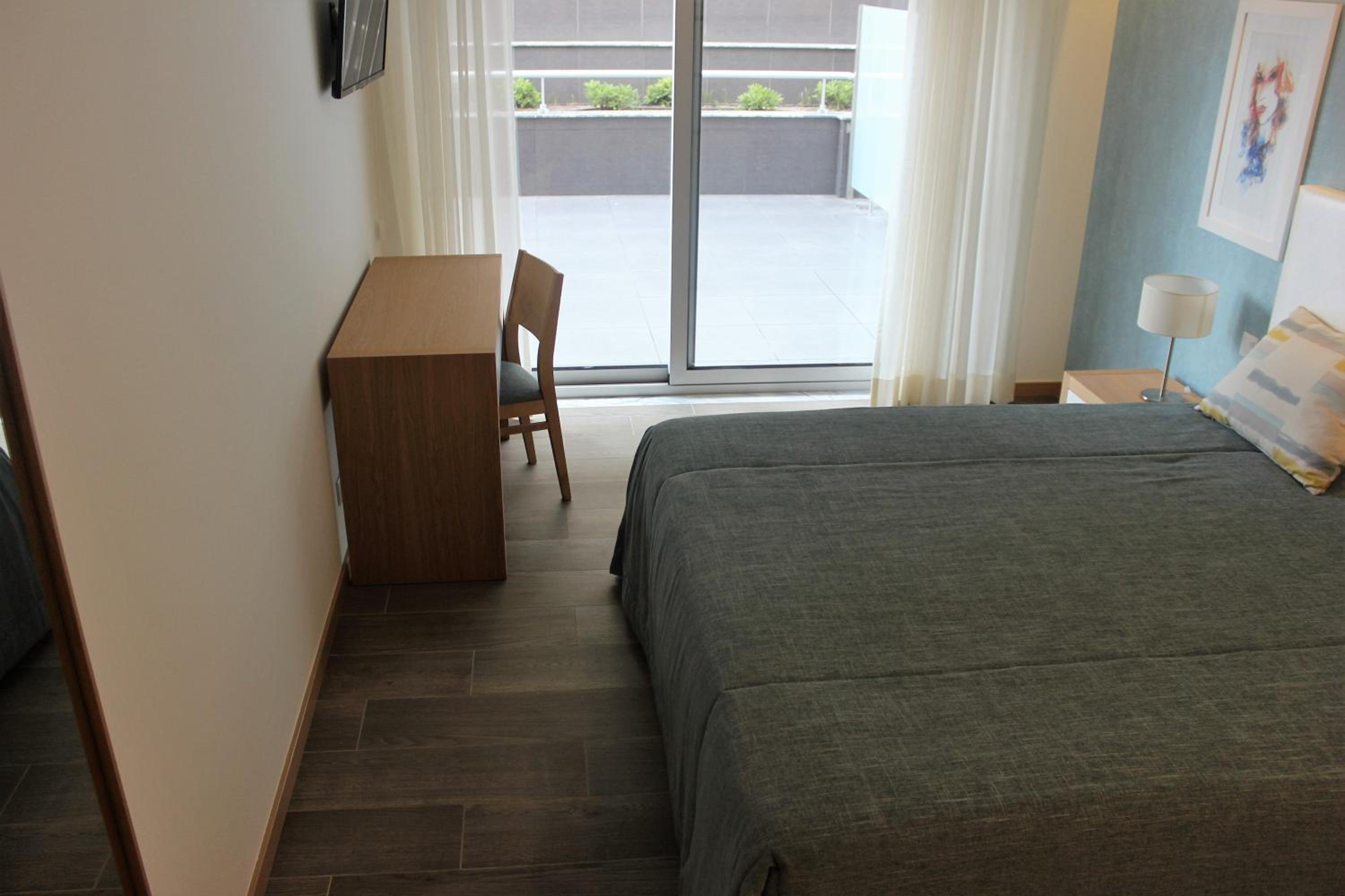 One-Bedroom Apartment - Photo 21