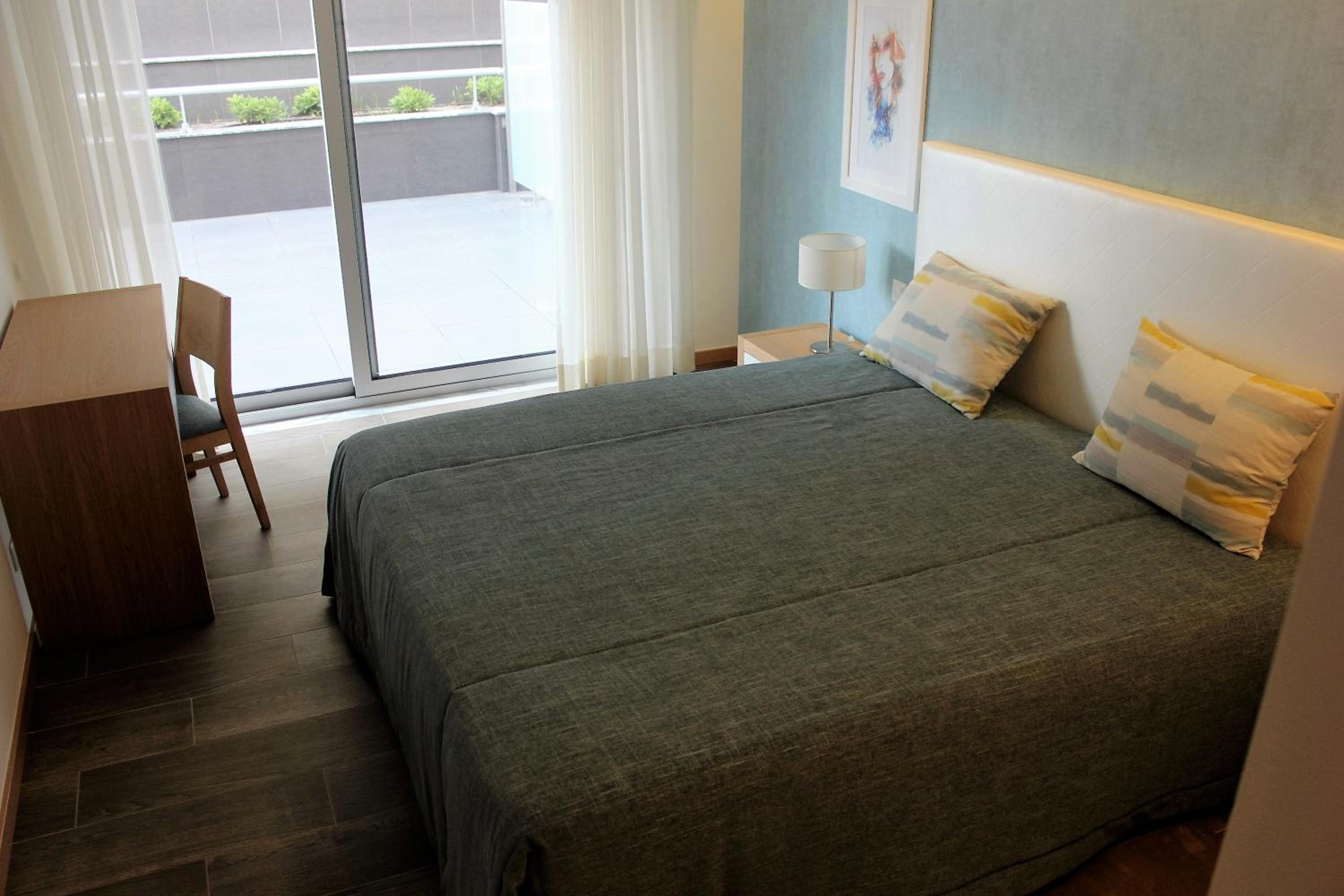 One-Bedroom Apartment - Photo 10