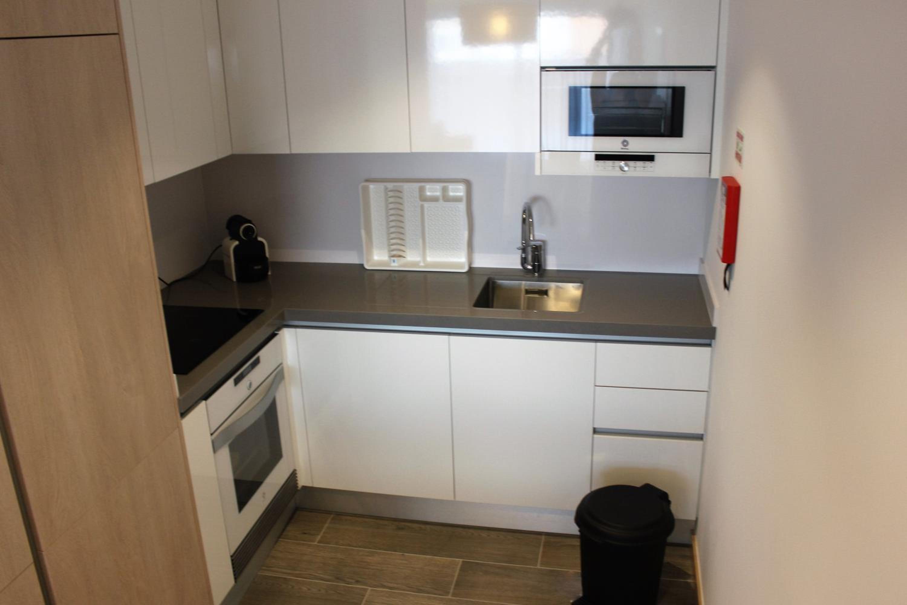 One-Bedroom Apartment - Photo 7