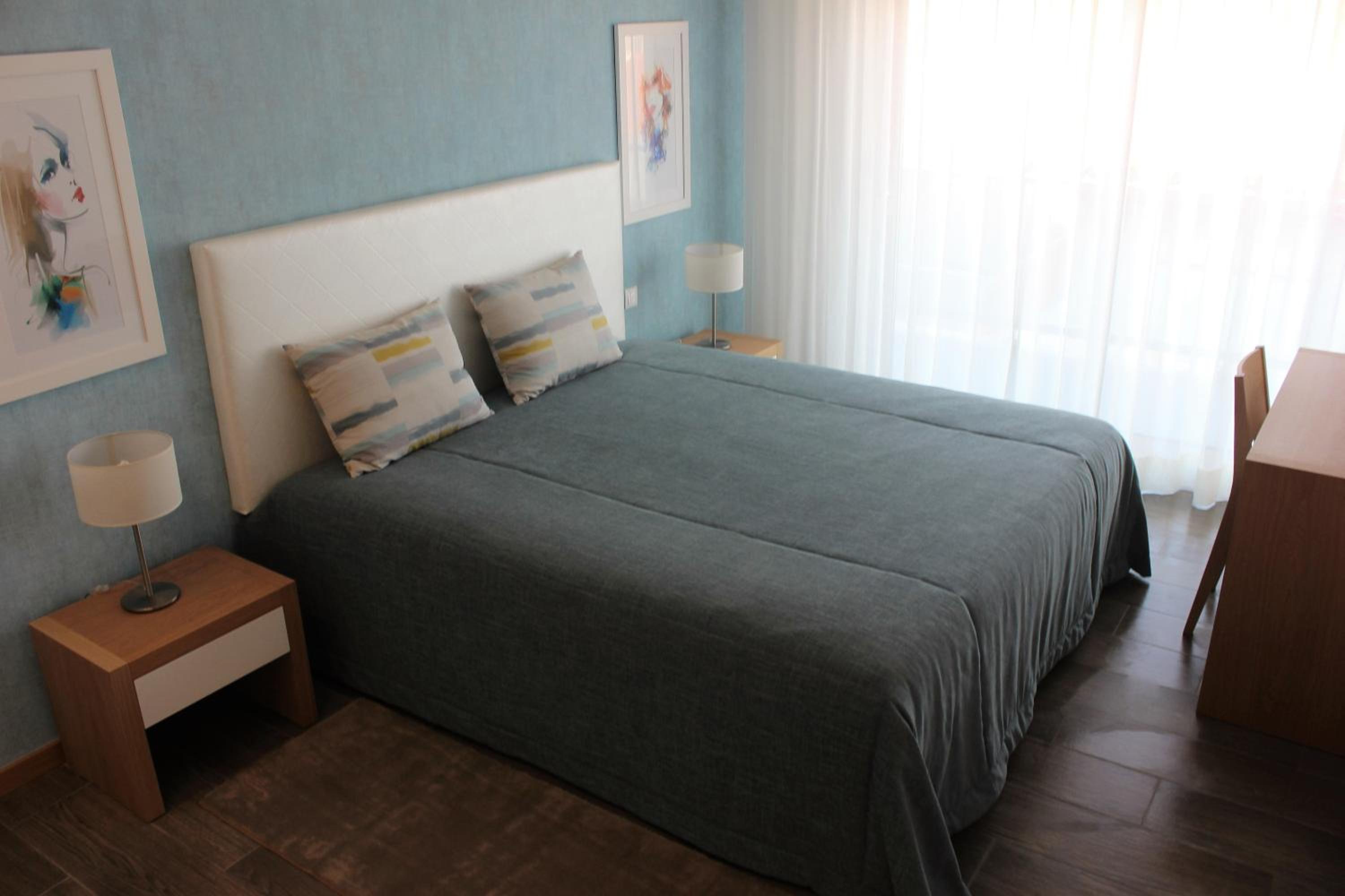 Three-Bedroom Apartment - Photo 15