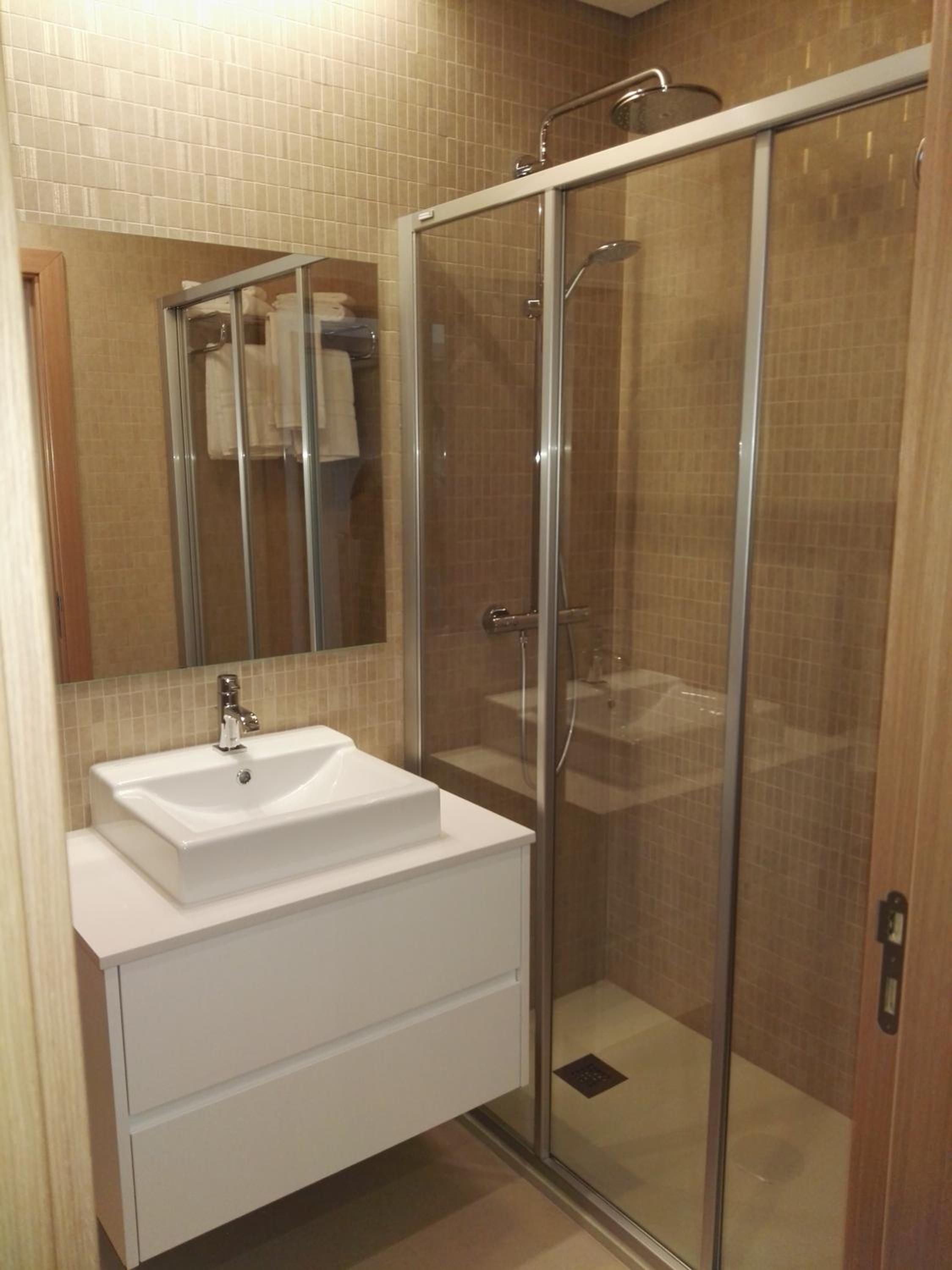 Three-Bedroom Apartment - Photo 23