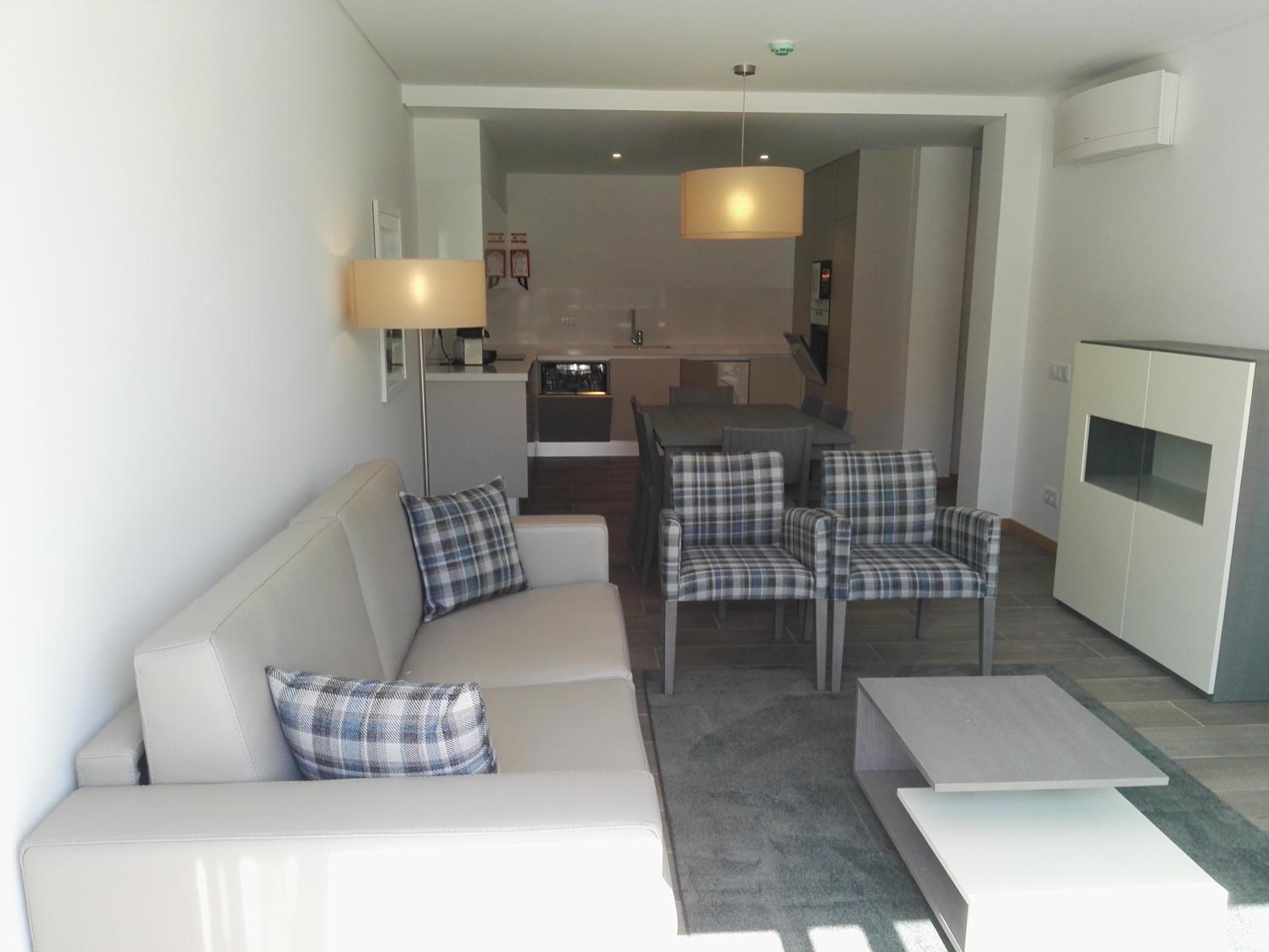 Three-Bedroom Apartment - Photo 25