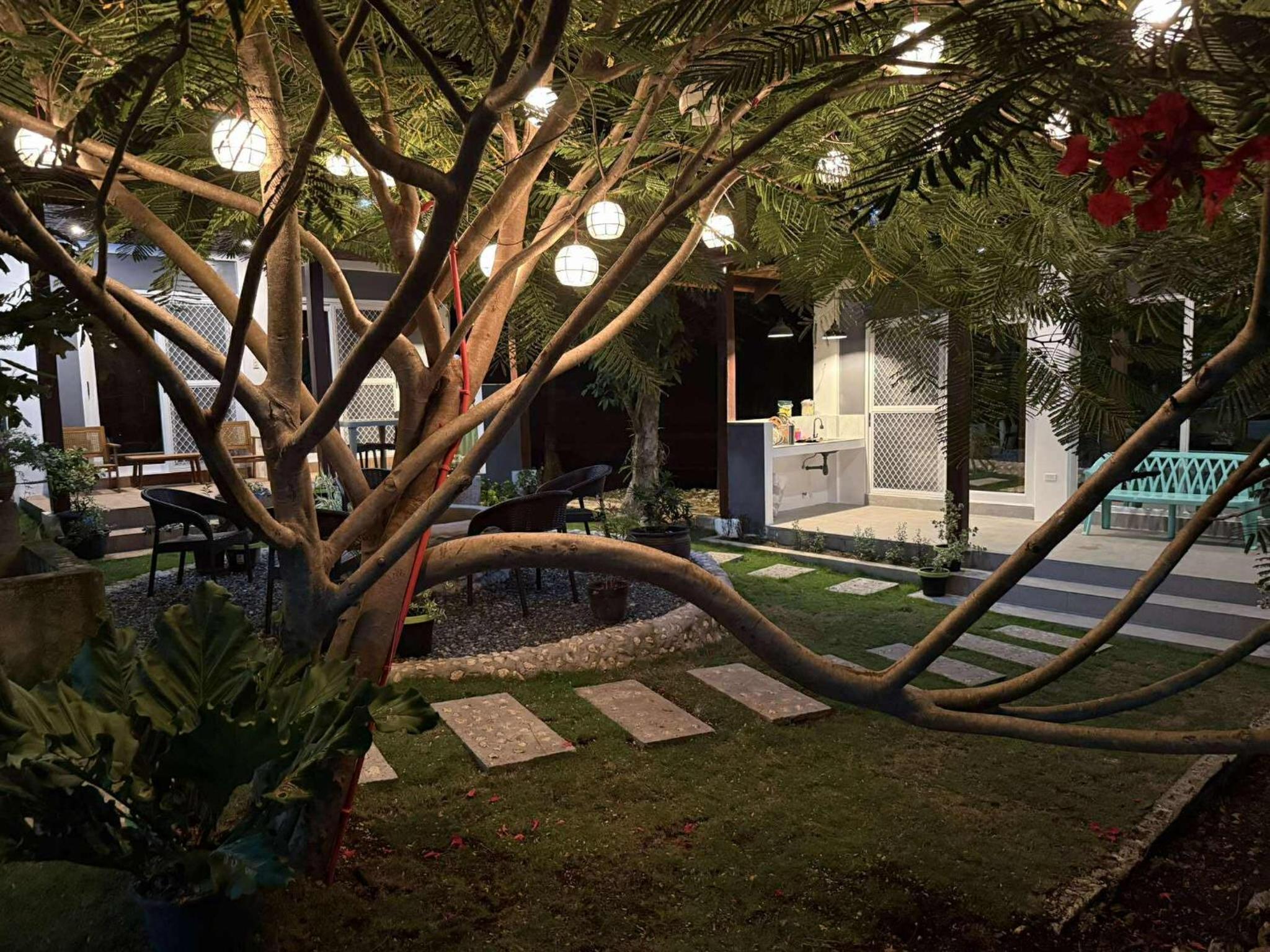 Deluxe Double or Twin Room with Pool View - Annex photo 2