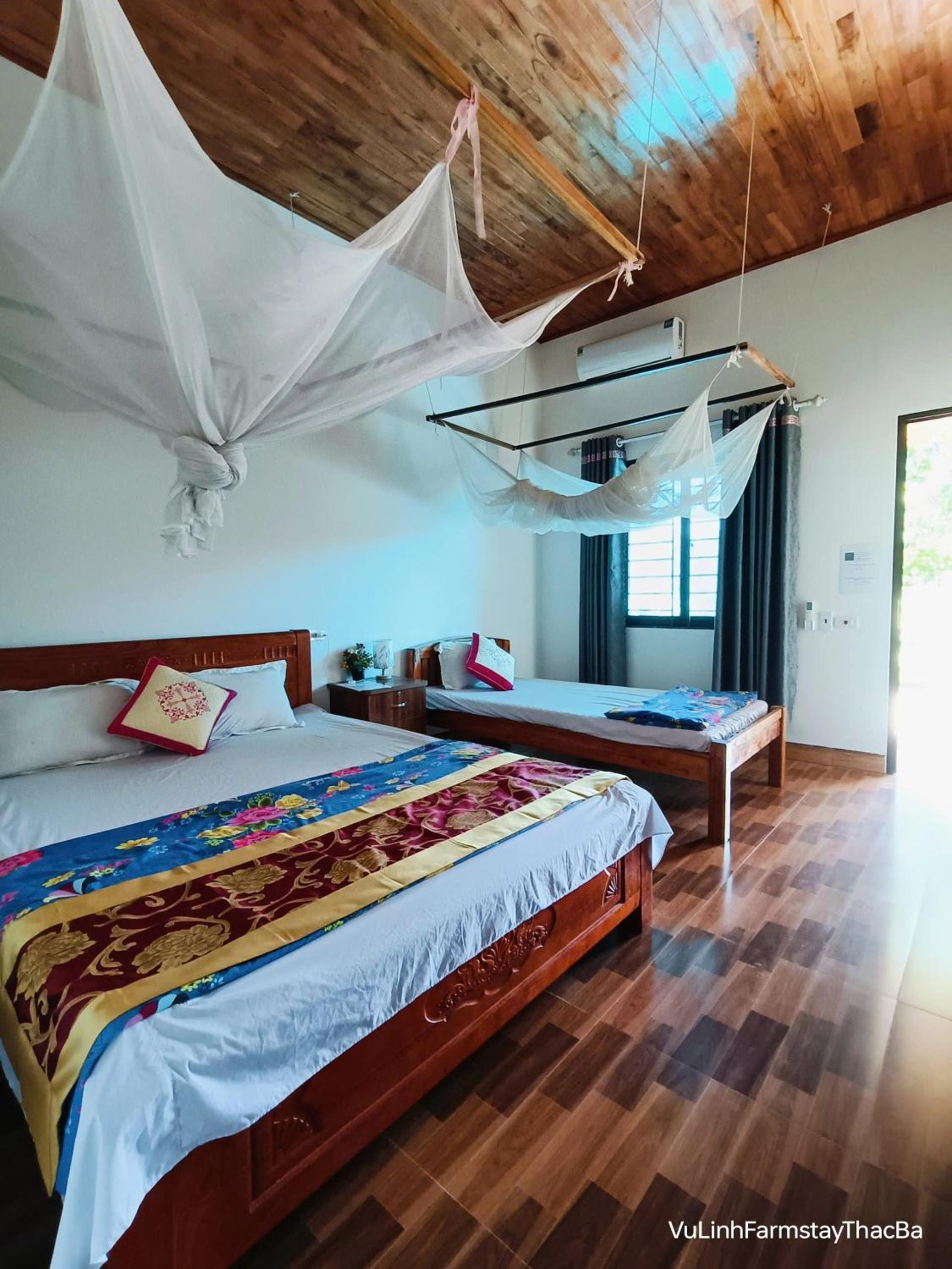 Deluxe Double or Twin Room with Lake View