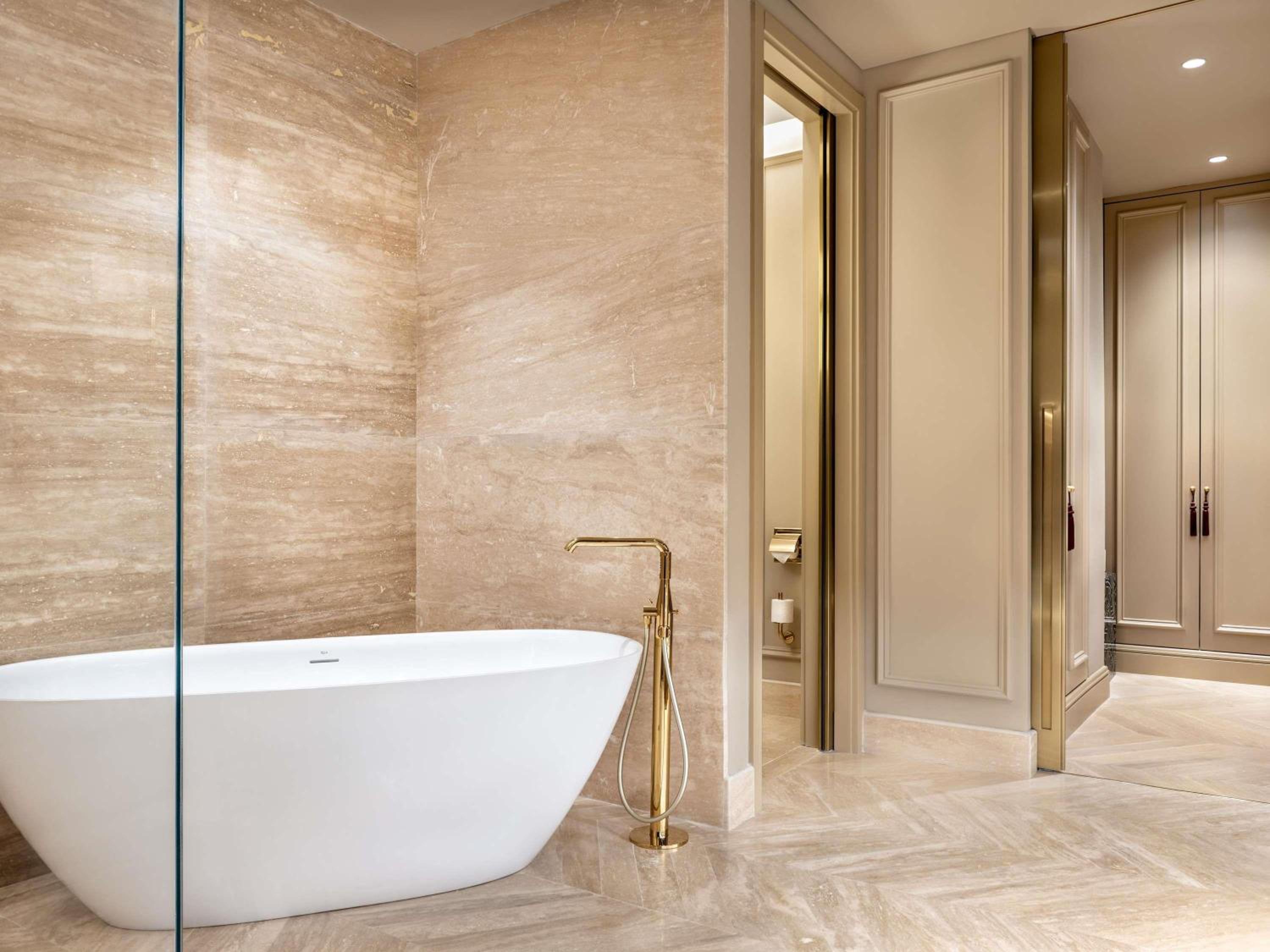 Duplex King Suite with Club Access and Private Pool photo 3