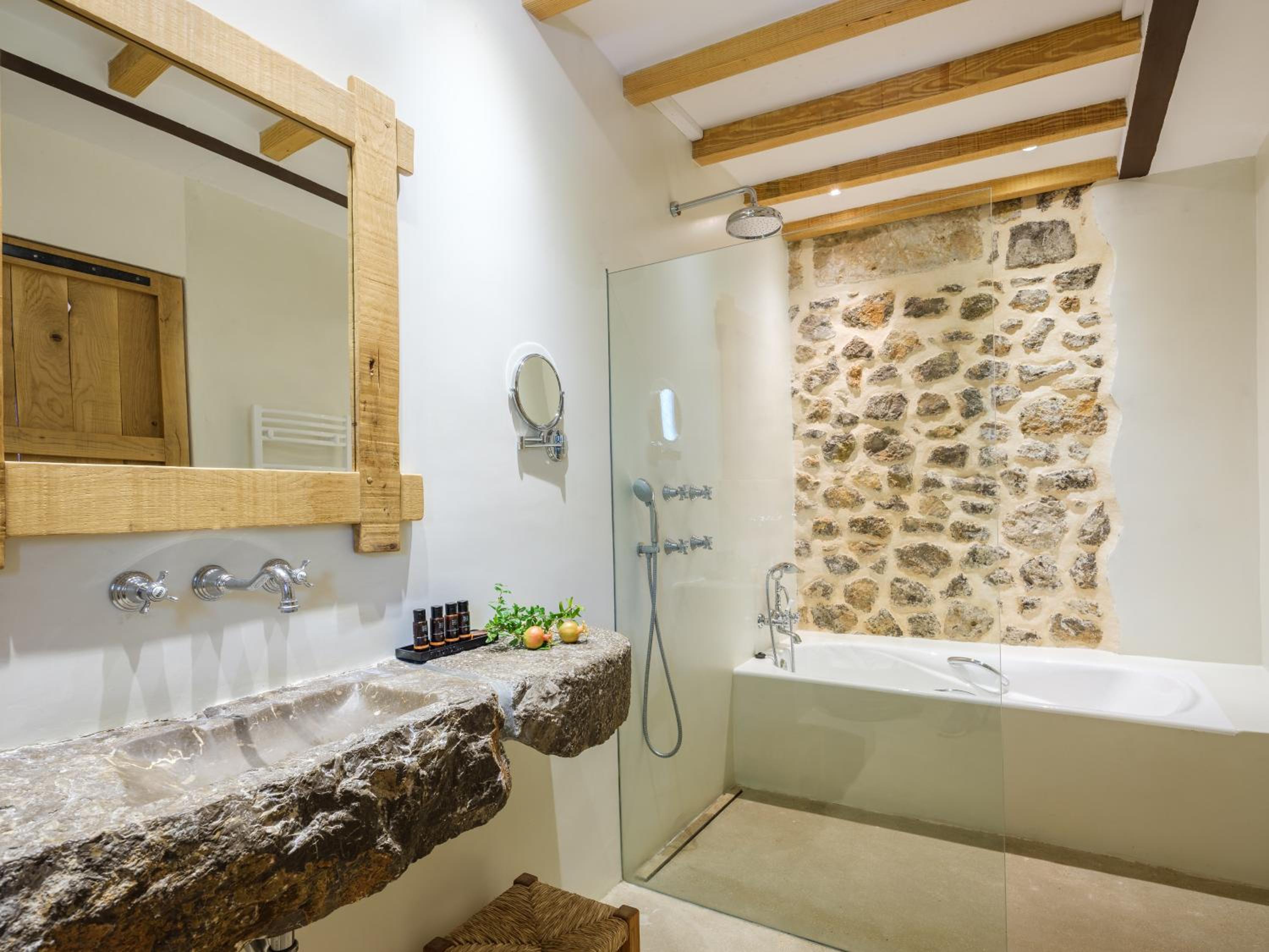 Deluxe Double Room  Historic Building with Spa Access  photo 3