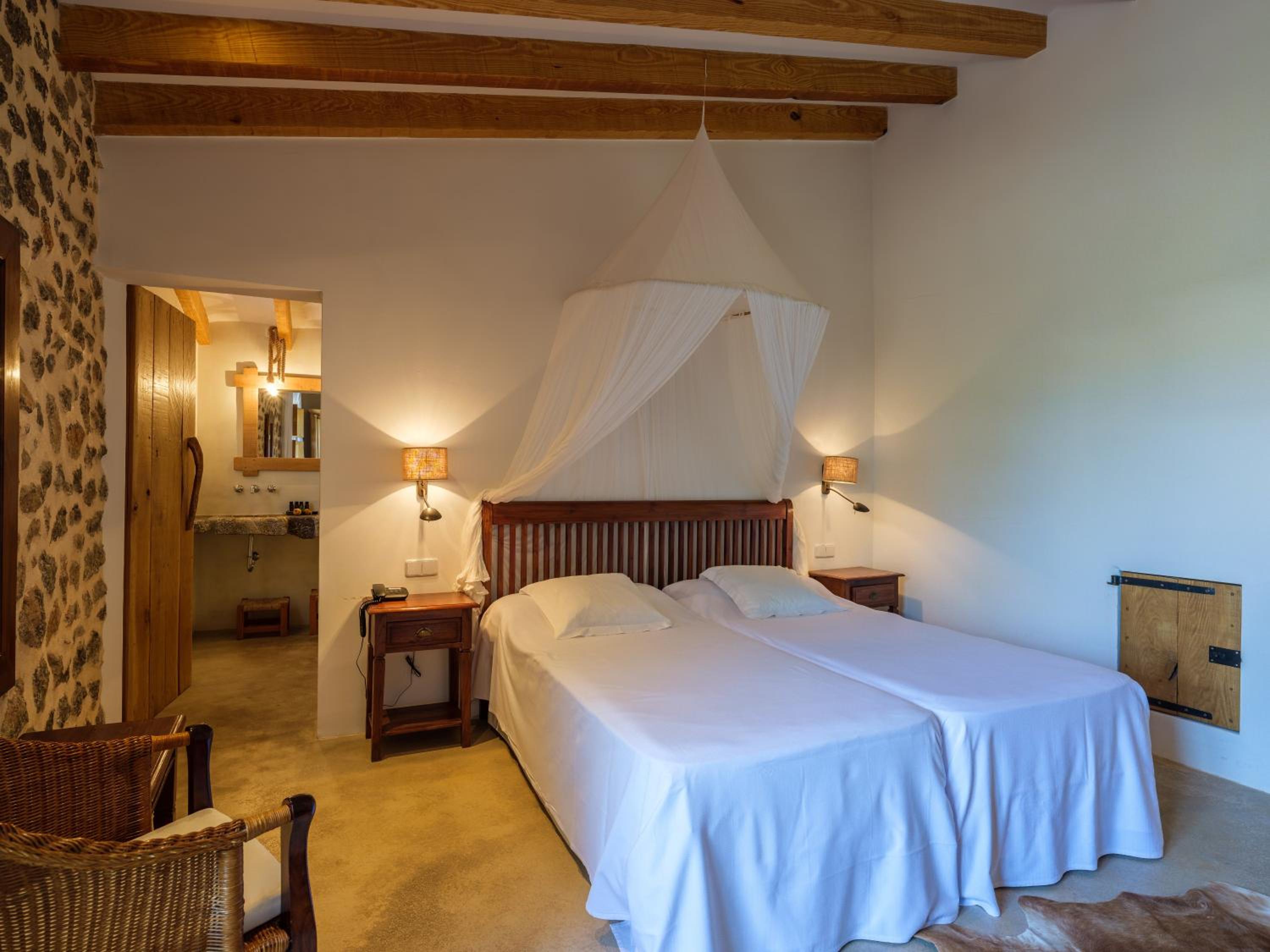Deluxe Double Room Historic Building with Spa Access Deluxe Double Room Historic Building with Spa Access