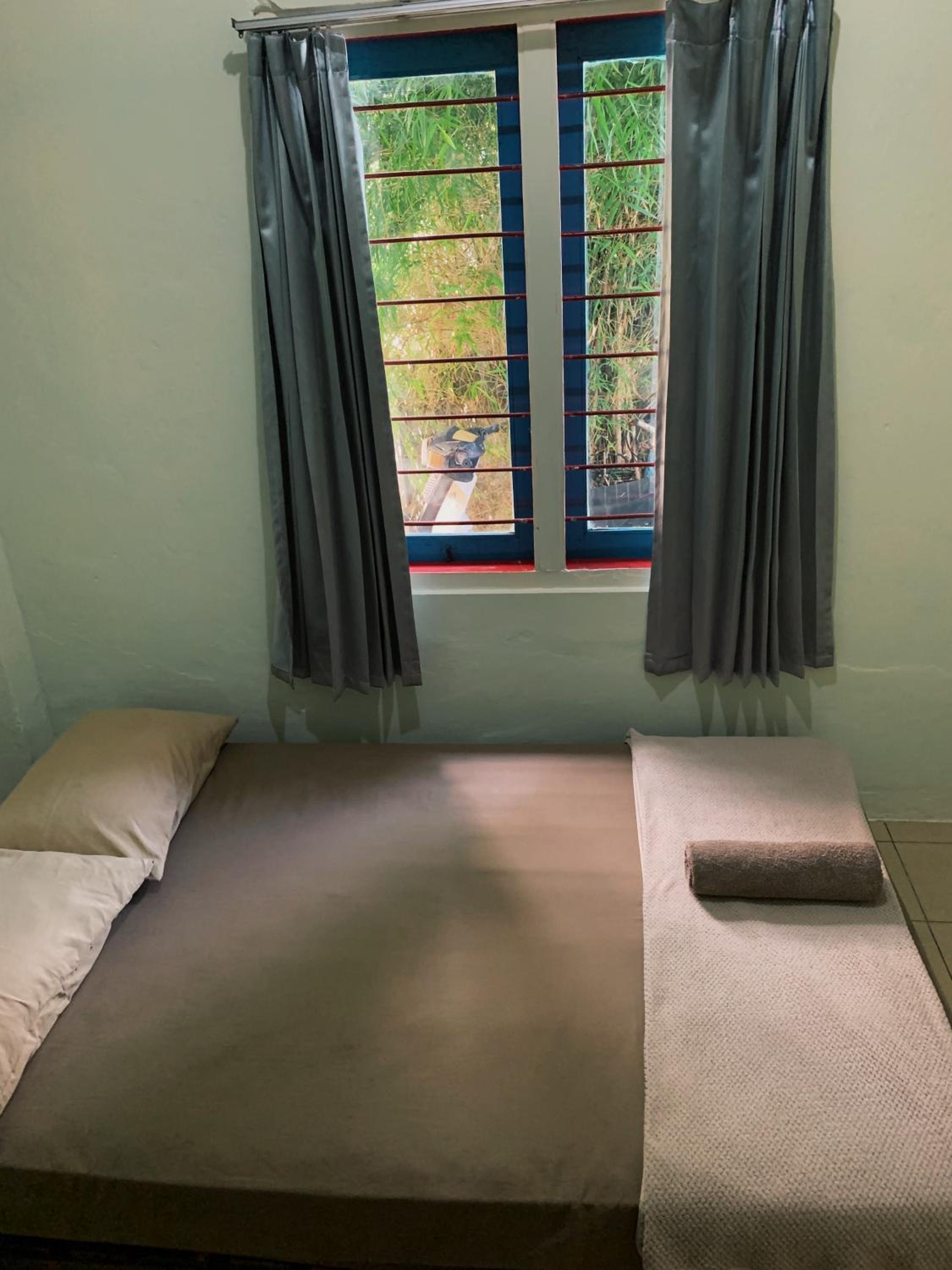 Single Room with Private External Bathroom