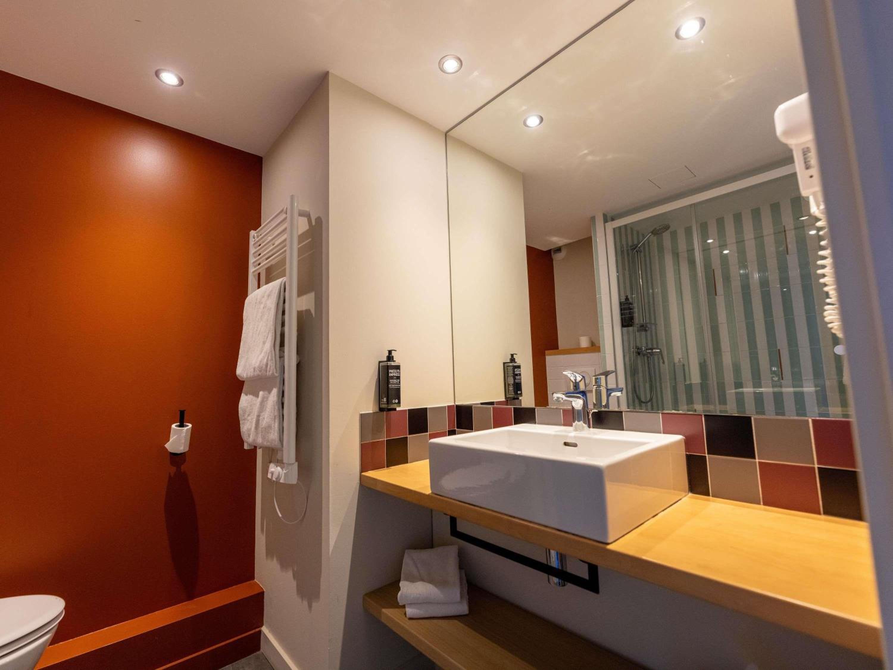 Classic Twin Room - Photo 3
