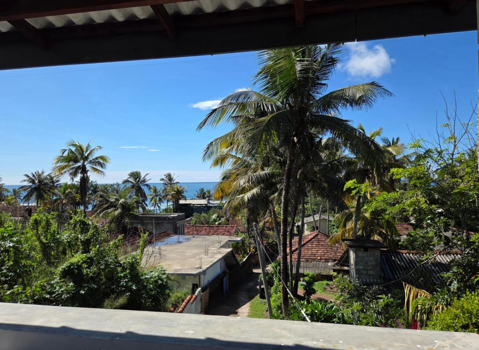 Deluxe Double Room with Side Sea View photo 2