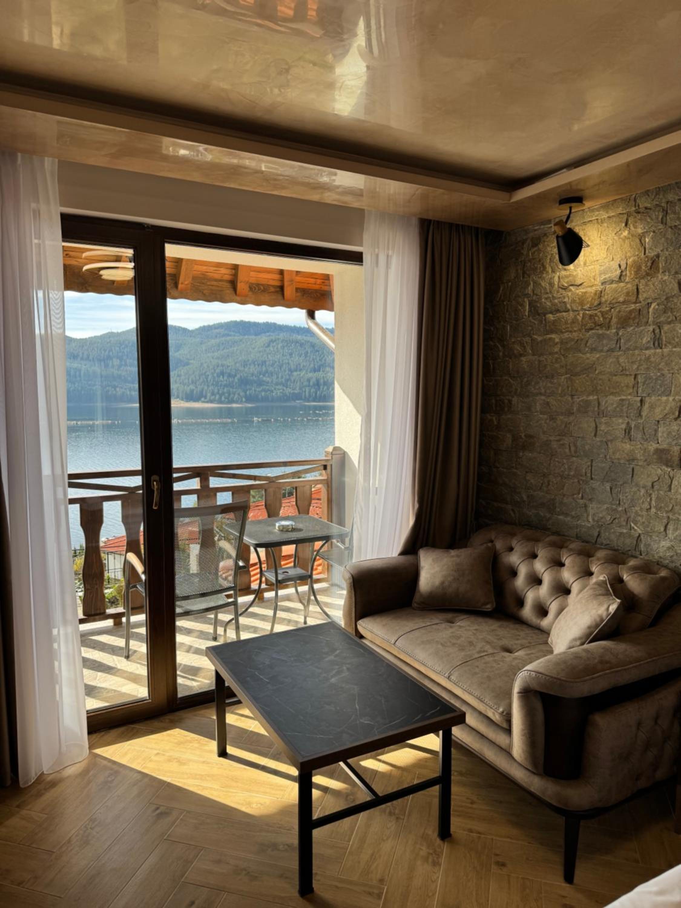 Studio with Lake View photo 1