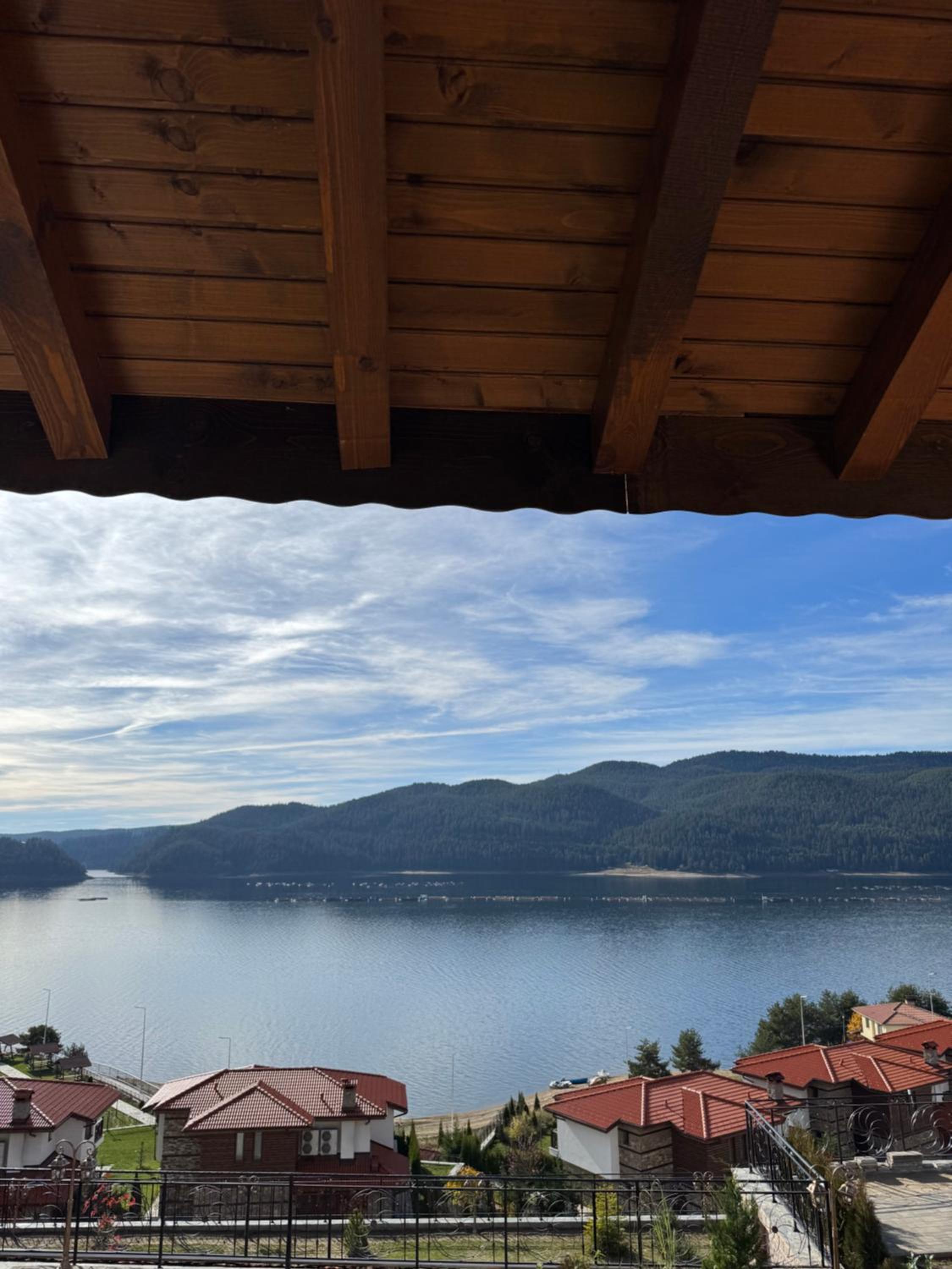 Studio with Lake View photo 3