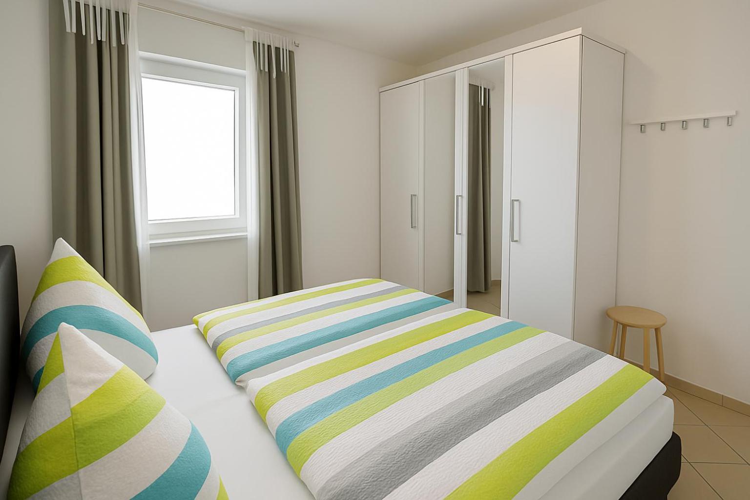 One-Bedroom Apartment - Oceanfront photo 2