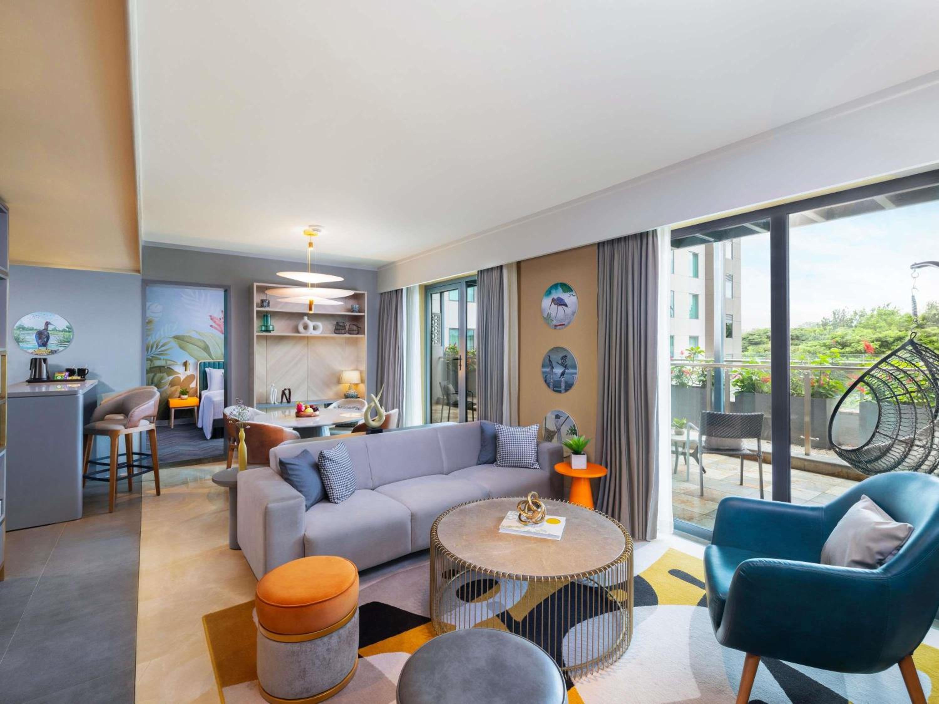 Ibis Suite
