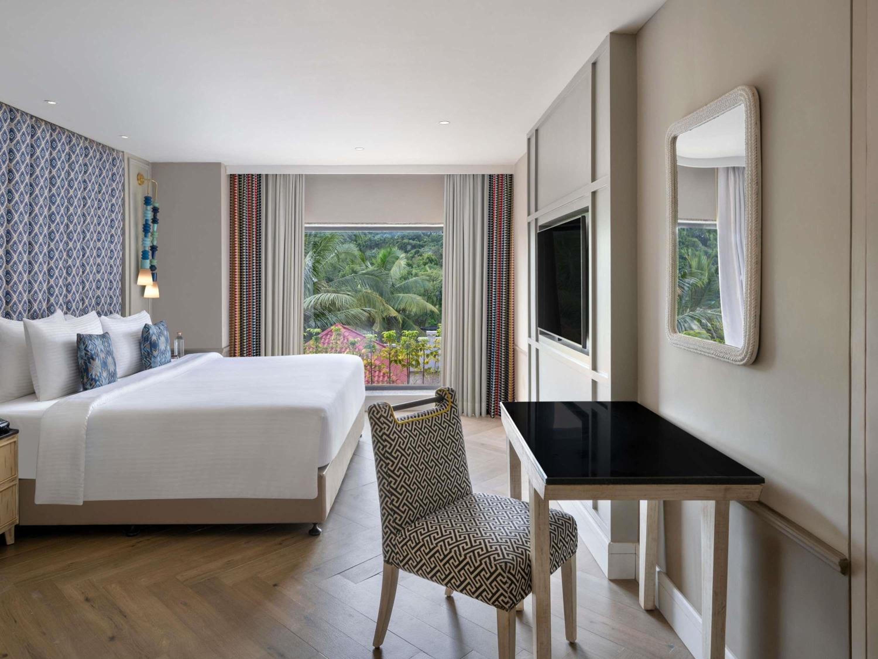 Executive King Room - Beer Bucket 4 on arrival, INR 1000 SPA Credit, 15% Discount on Food & Beverages