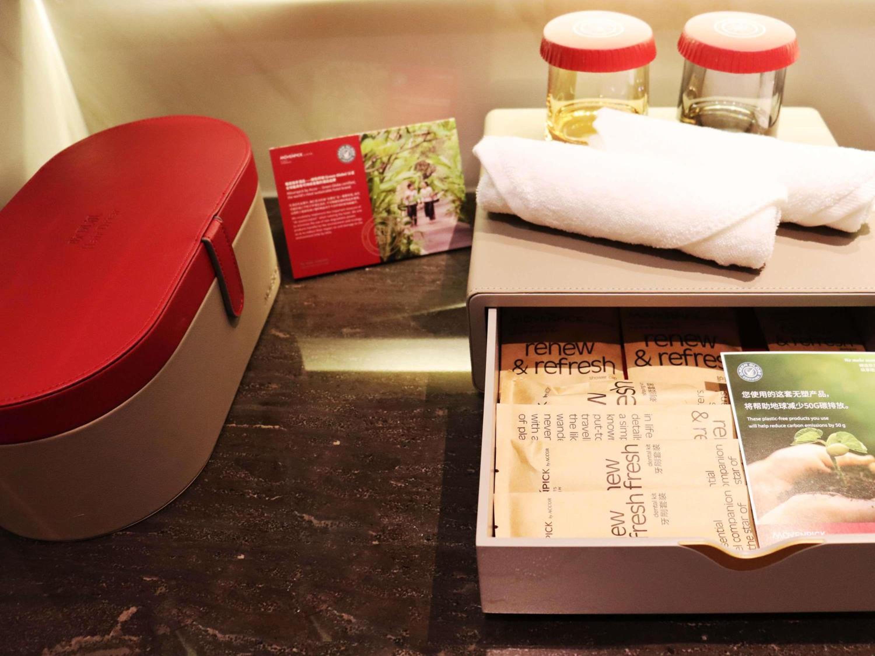 Deluxe King Room photo 1