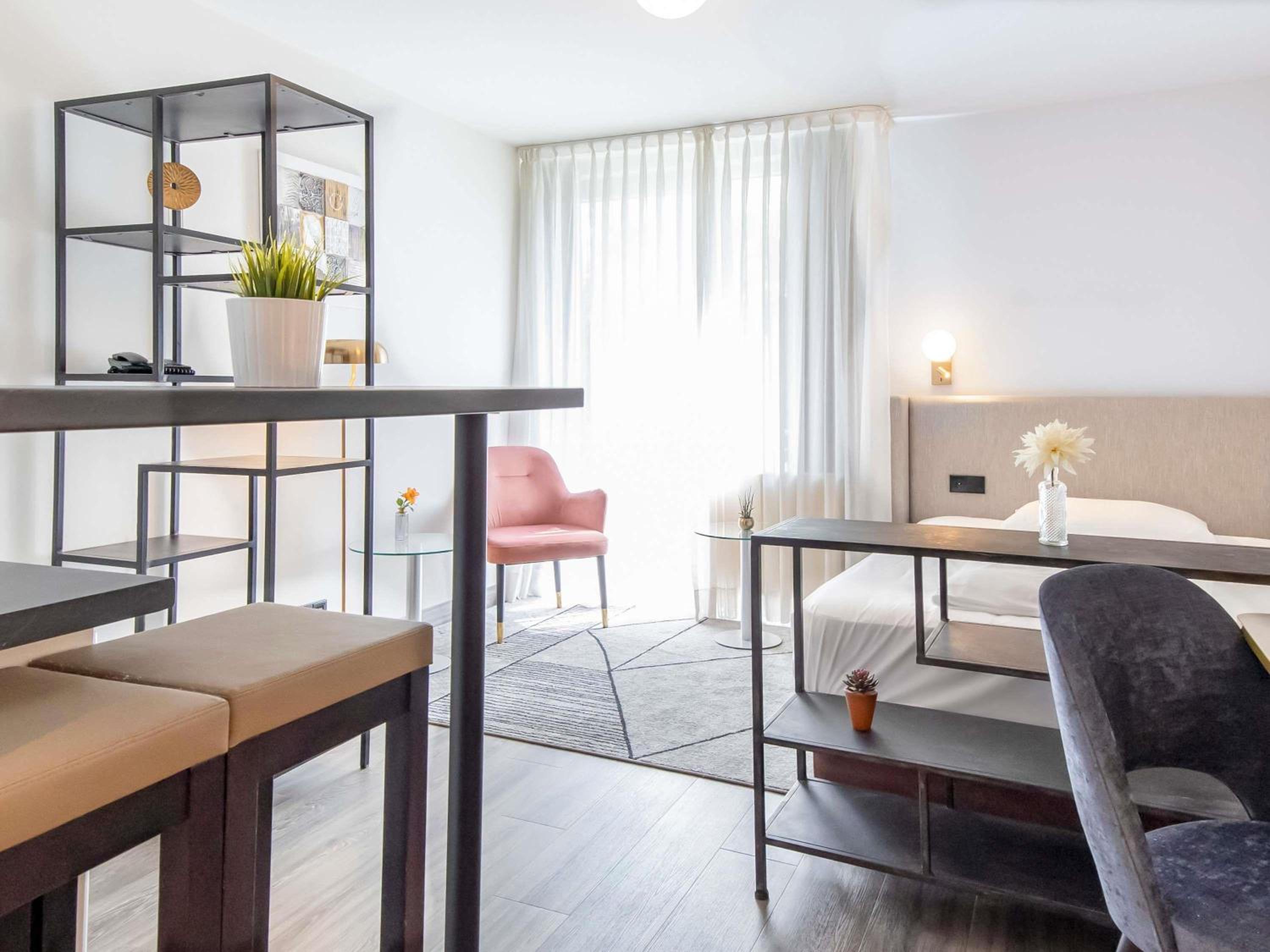 Studio with Balcony or Terrace and One Double Bed - Photo 4