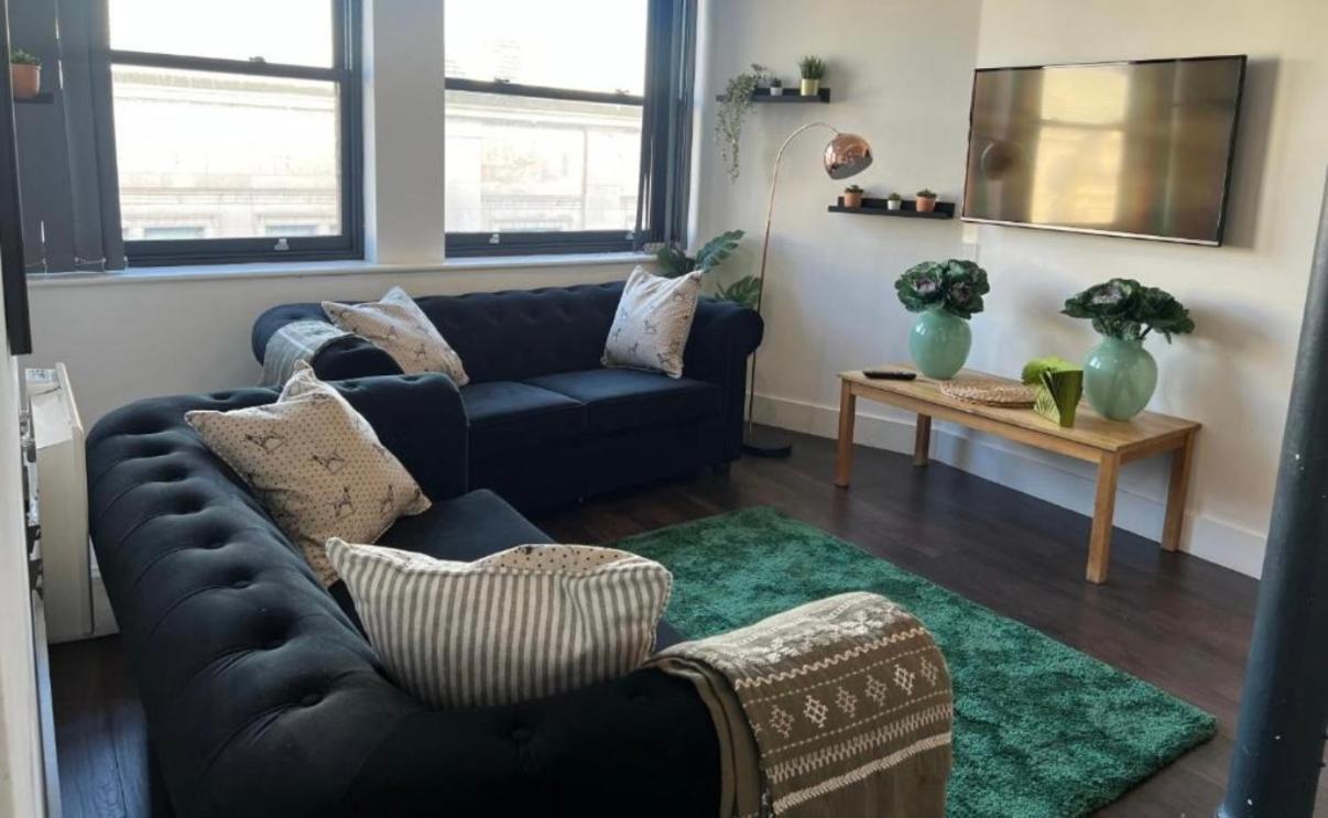 One-Bedroom Apartment - Non-Smoking