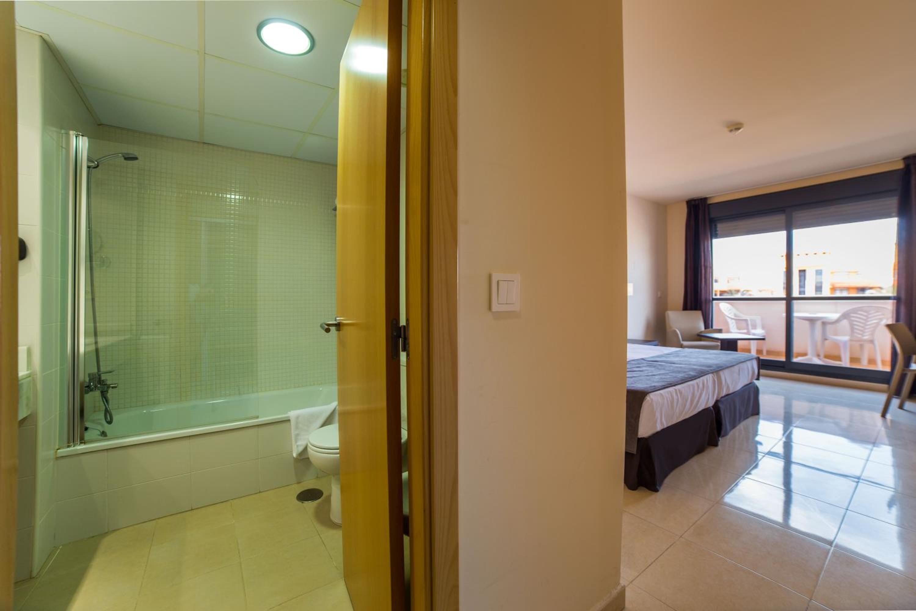Habitación Doble o con Dos Camas