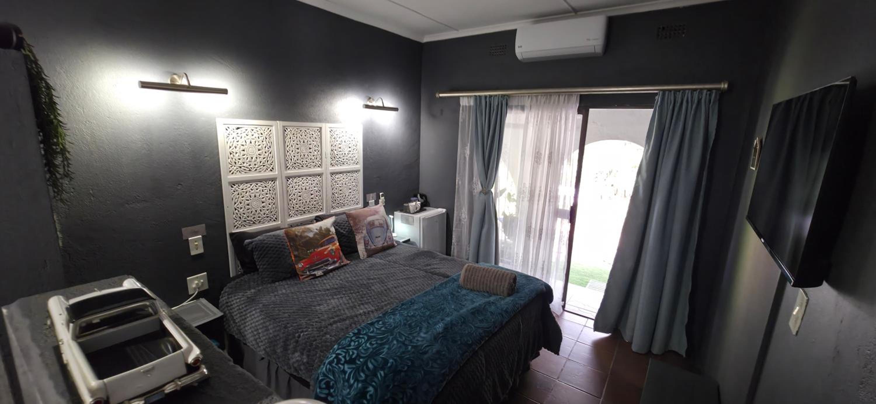 Deluxe Double Room with Shower photo 2