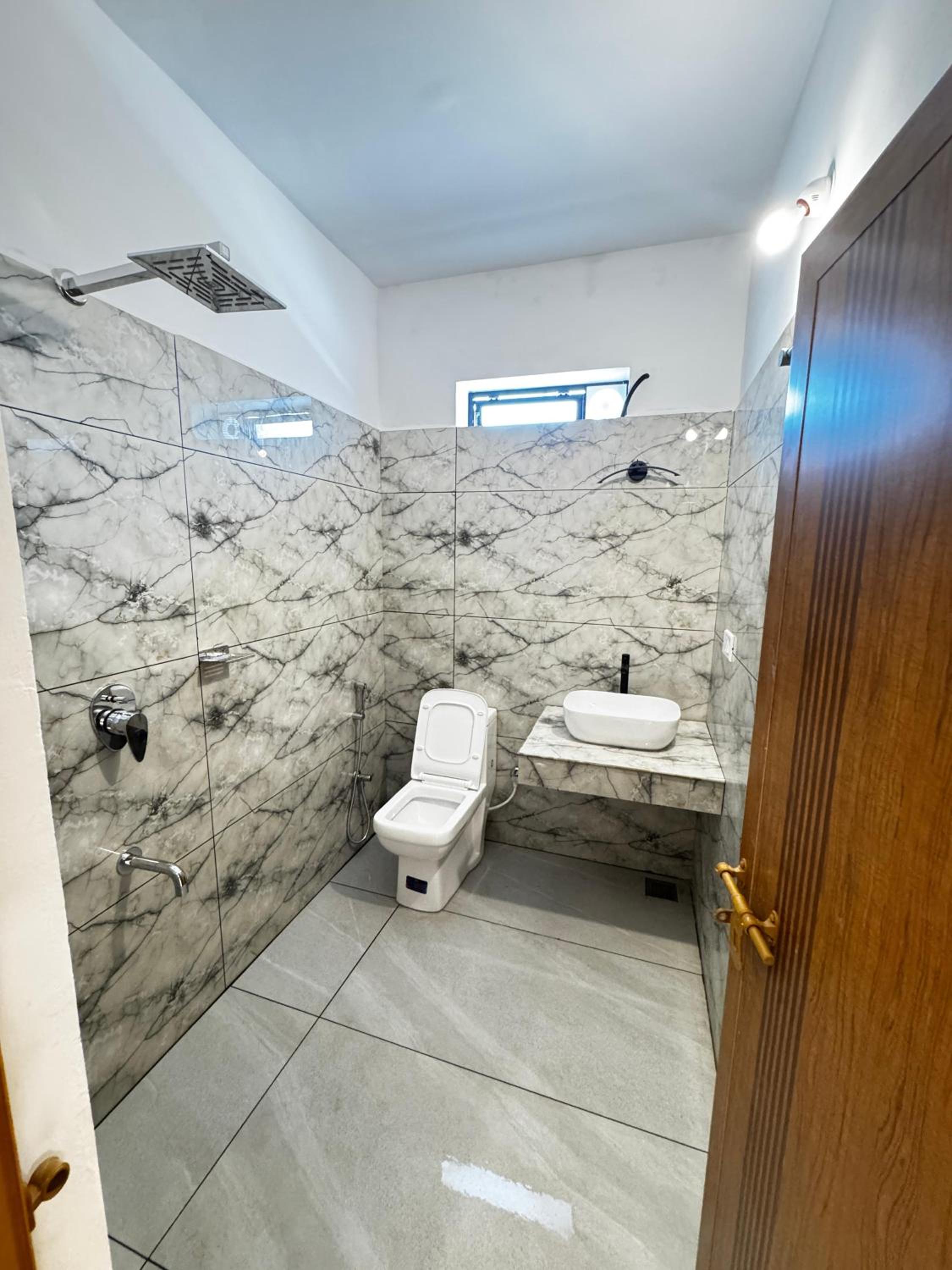 Superior King Suite photo 2
