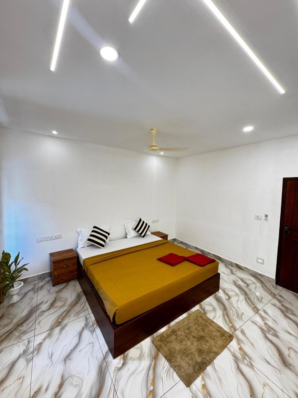Superior King Suite photo 3