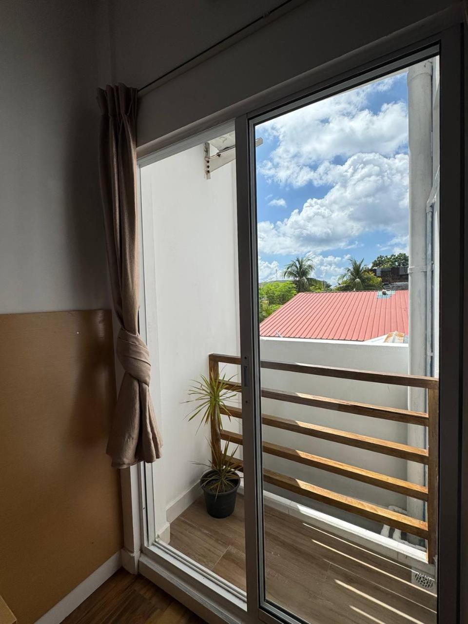 Deluxe Double Room with Balcony photo 1