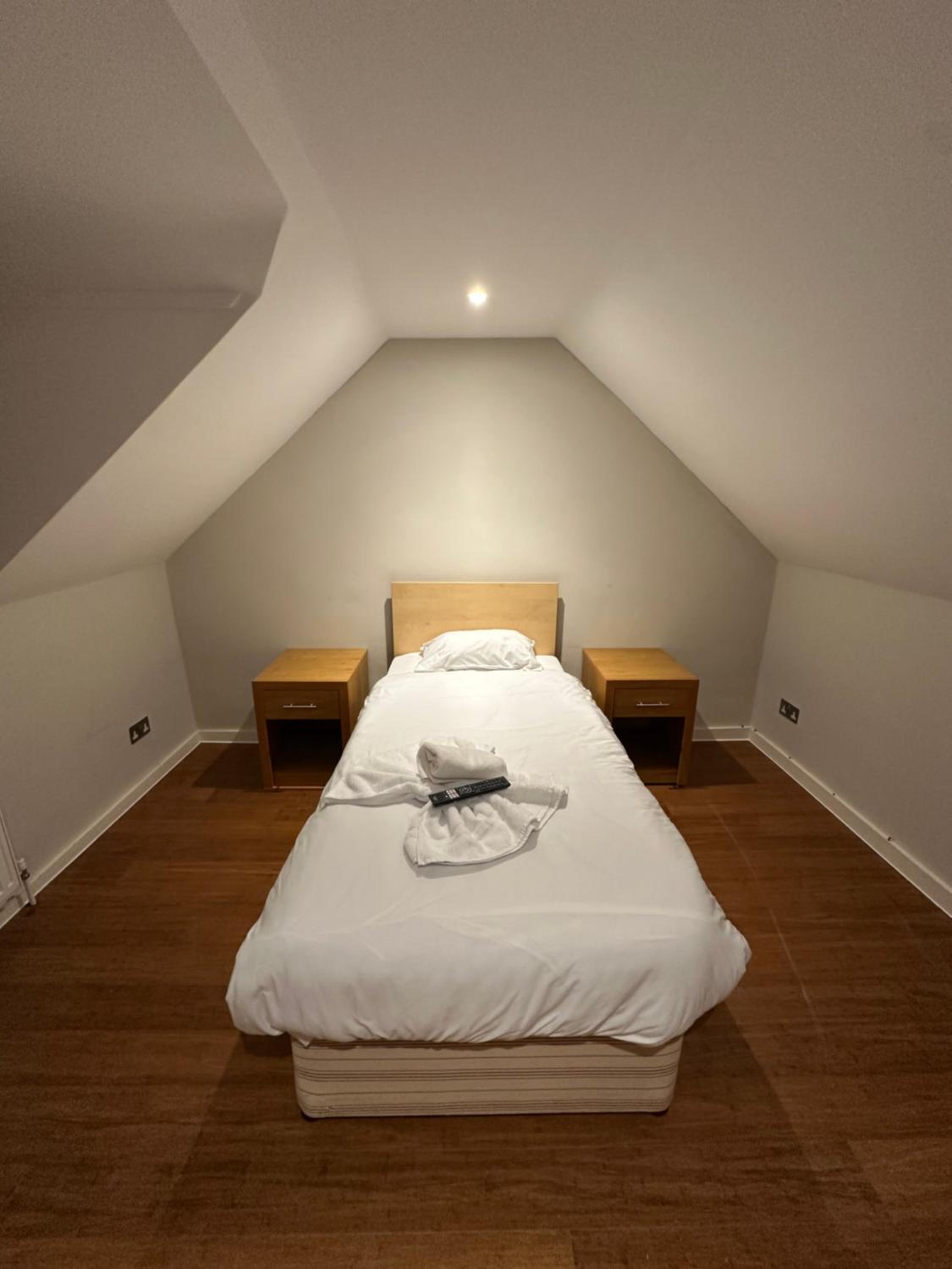 Standard Single Room