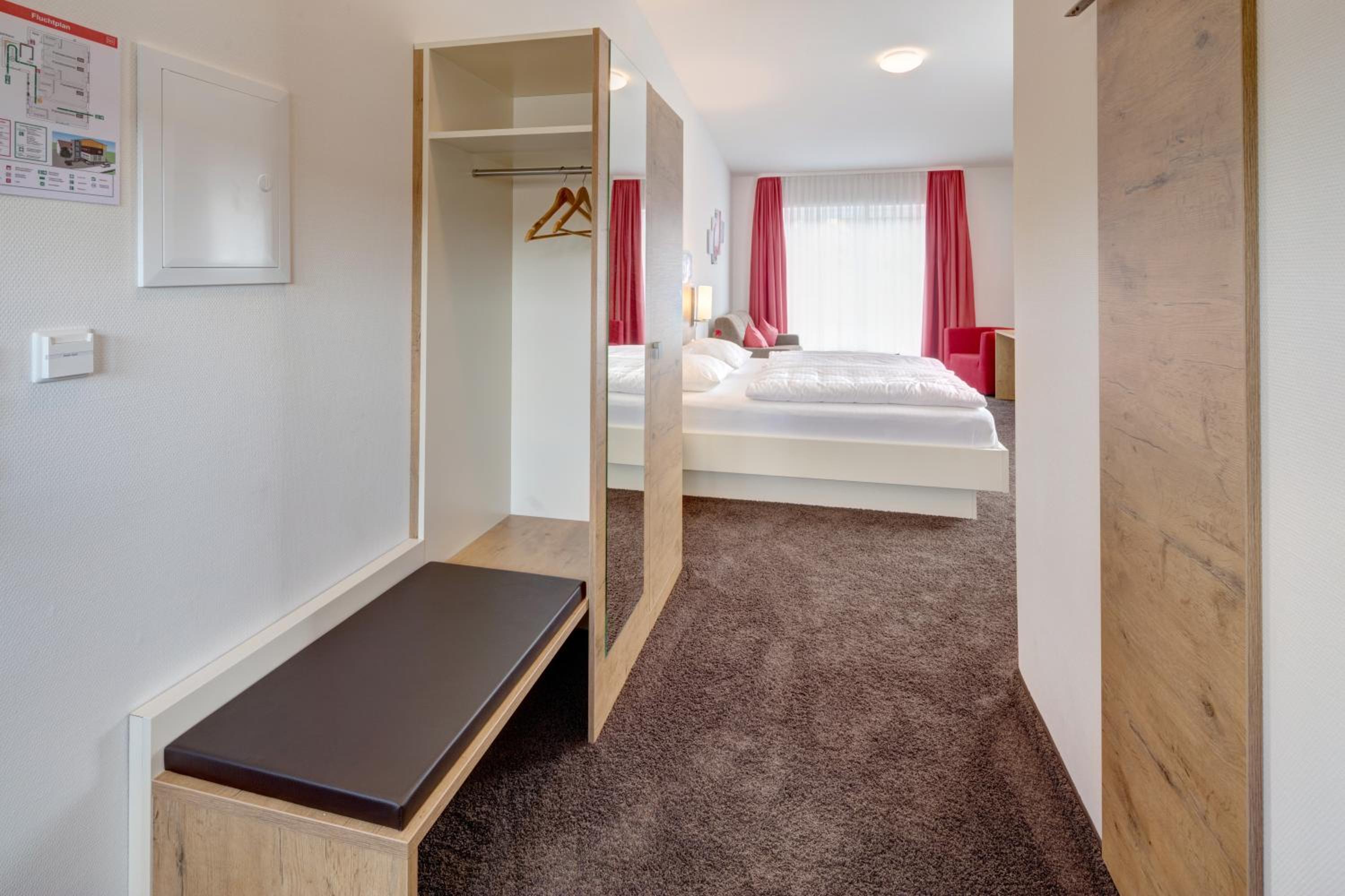 Deluxe Double Room - Photo 7