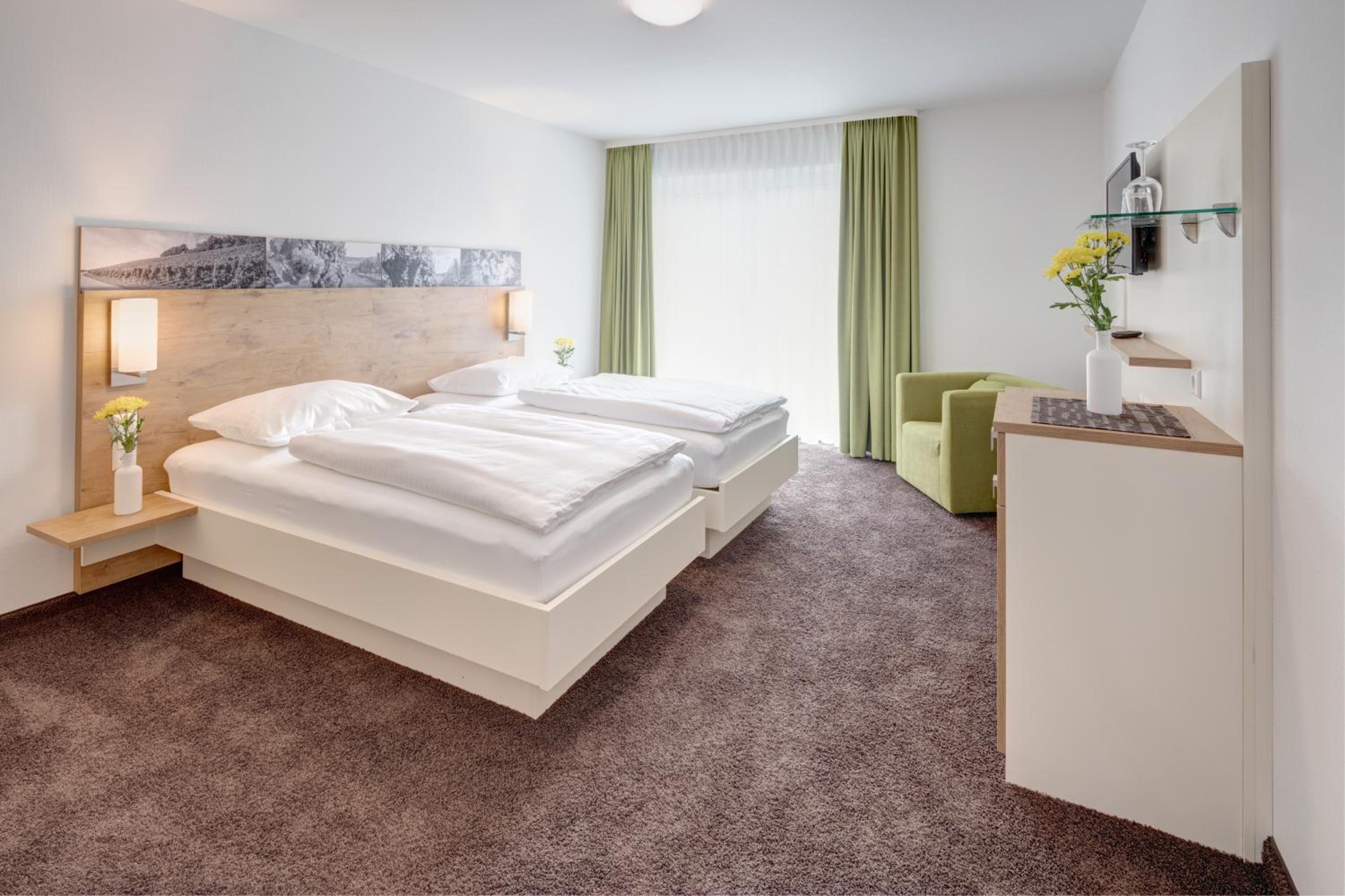 Double Room - Disability Access - Photo 1