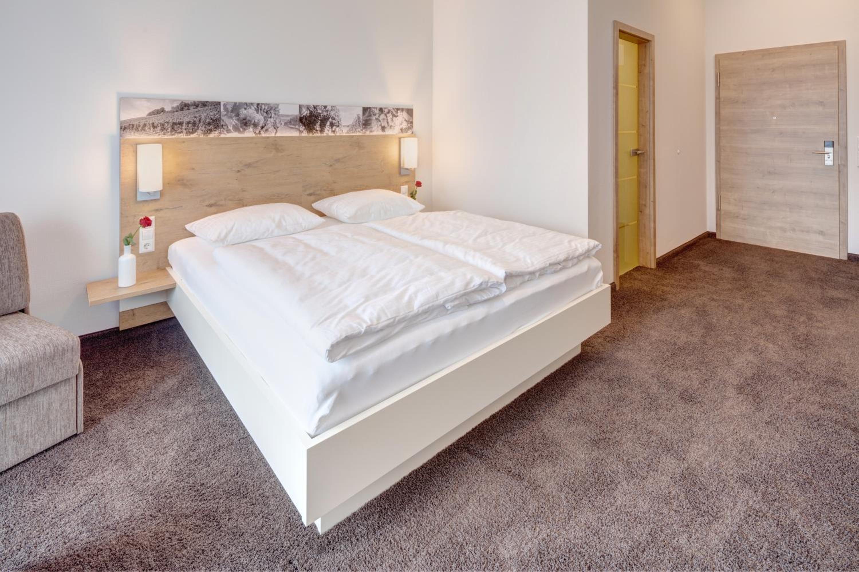 Double Room - Photo 4