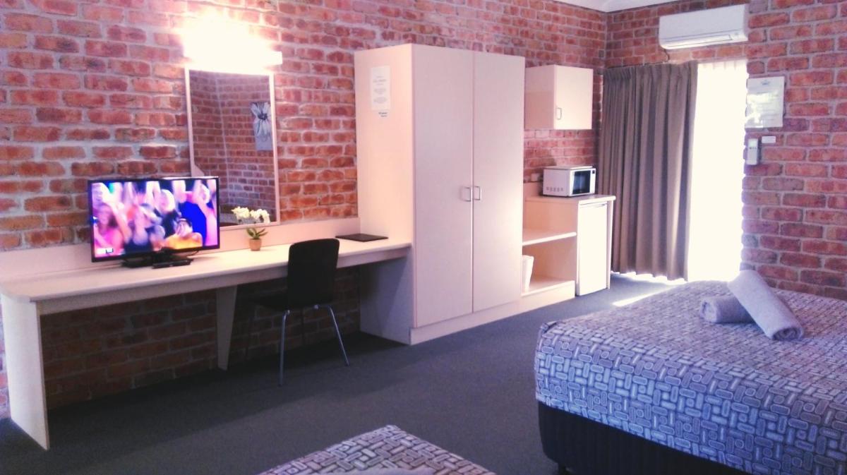 Double or Twin Room photo 3