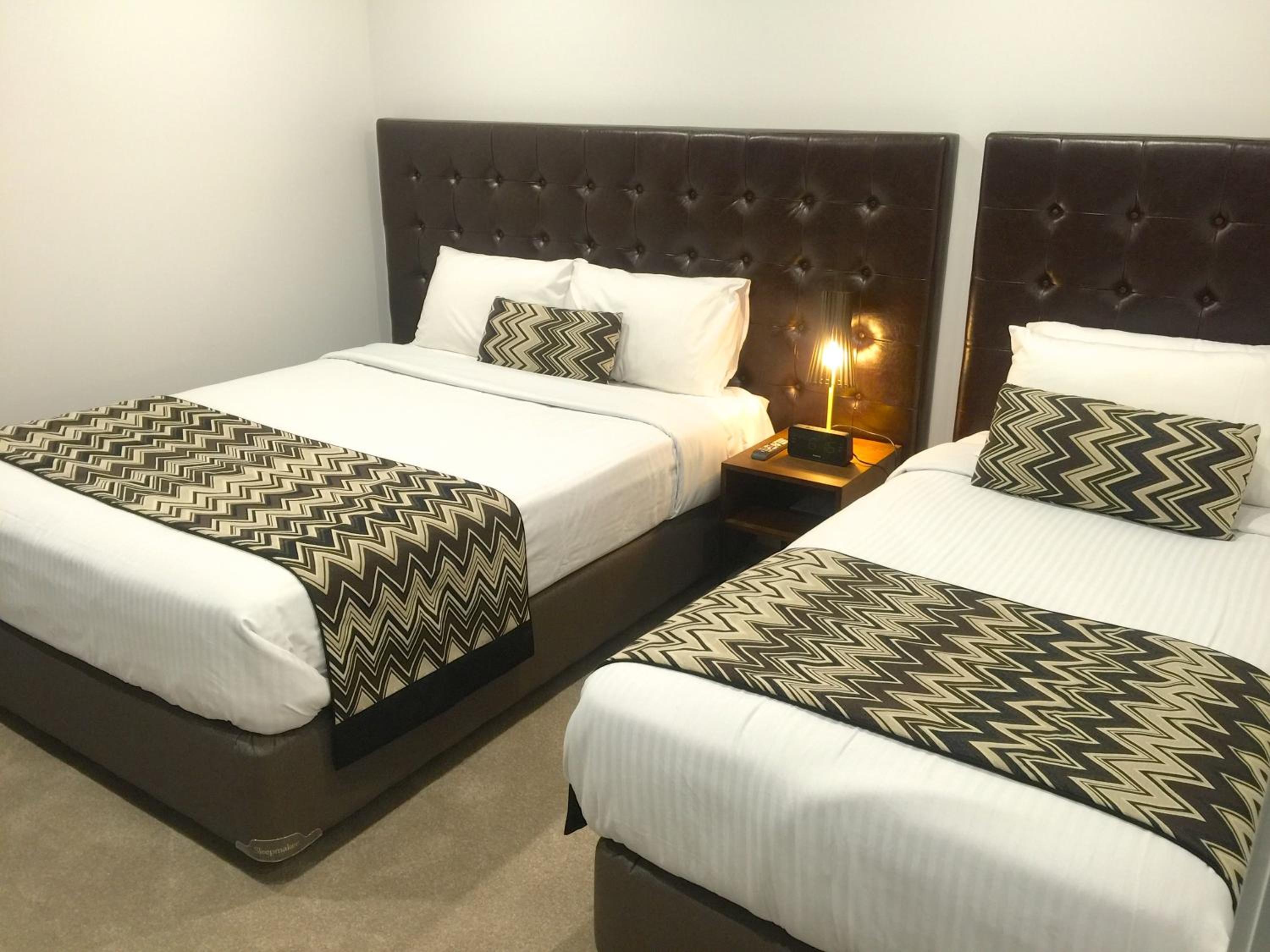 Executive Twin Suite