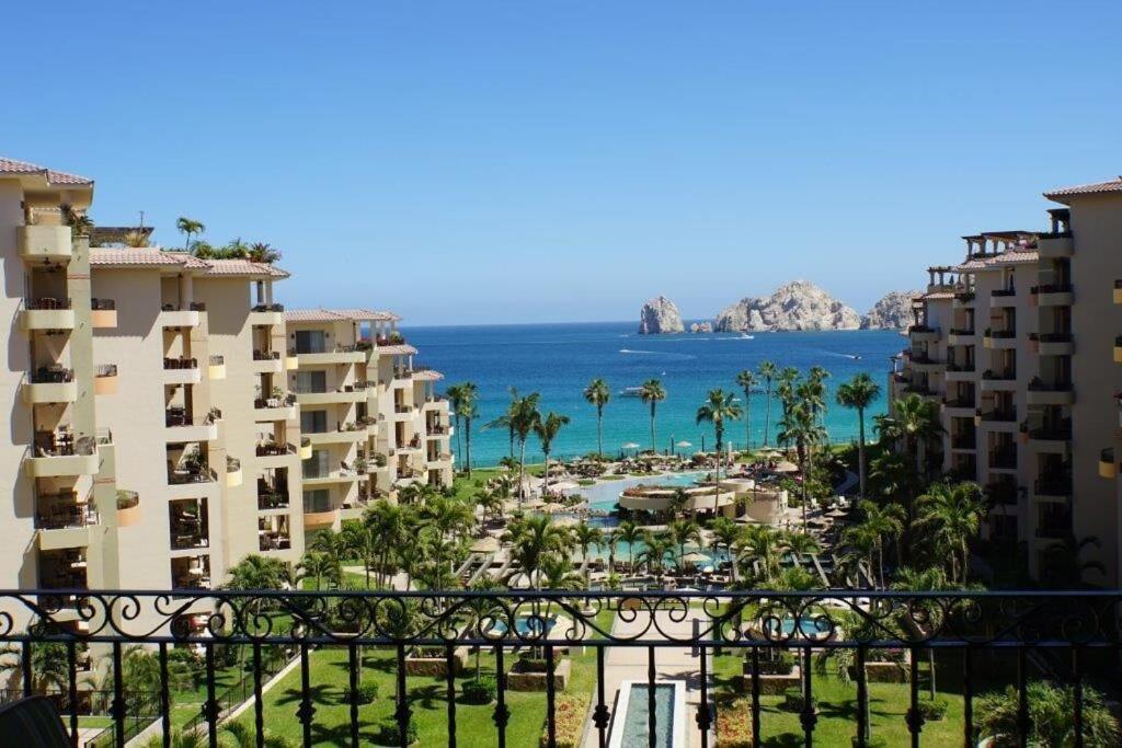 Two-Bedroom Deluxe Apartment with Ocean View photo 2