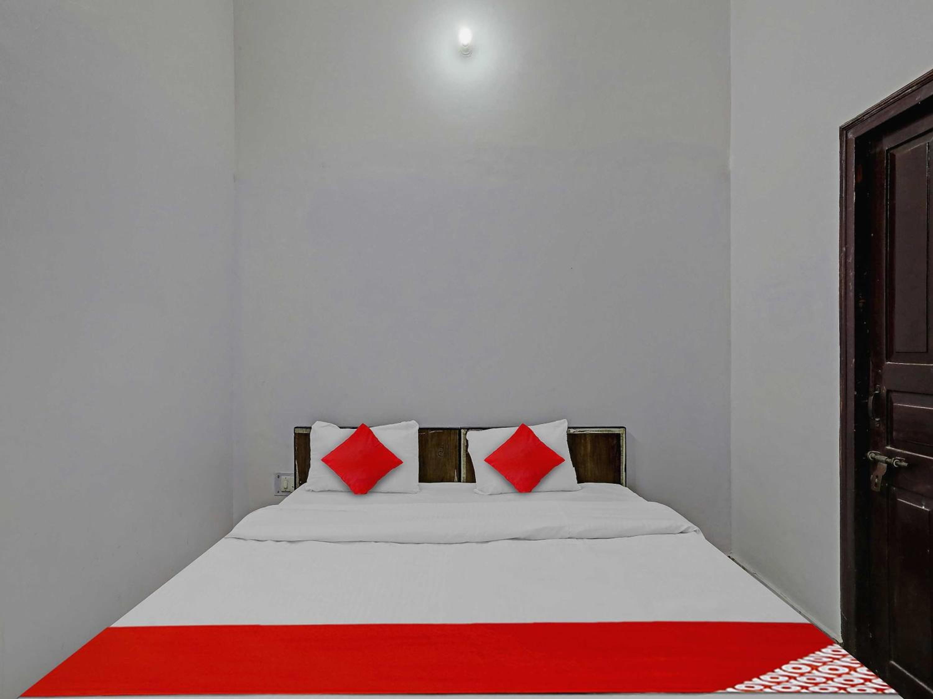 Standard Double Room photo 2